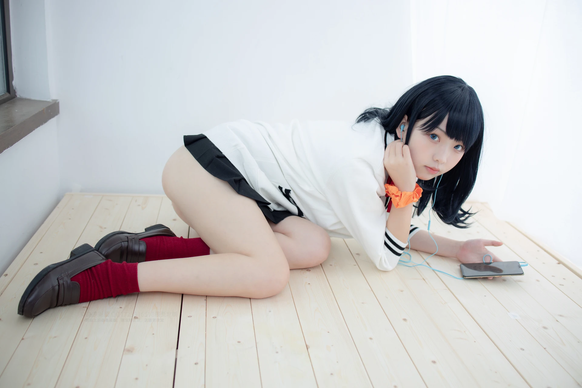 森萝财团 X-055 [93P1V-2.17G]制服, 可爱, 森萝财团, 美腿, 肉丝