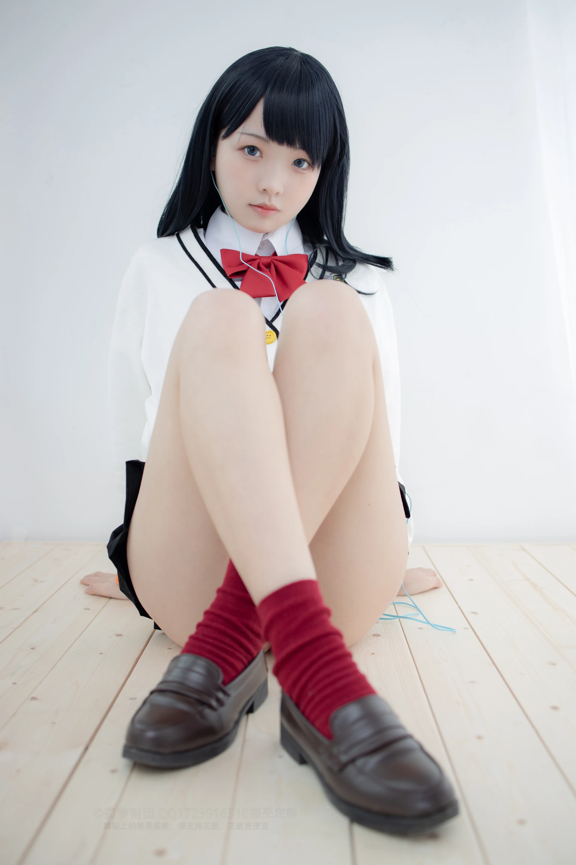森萝财团 X-055 [93P1V-2.17G]制服, 可爱, 森萝财团, 美腿, 肉丝