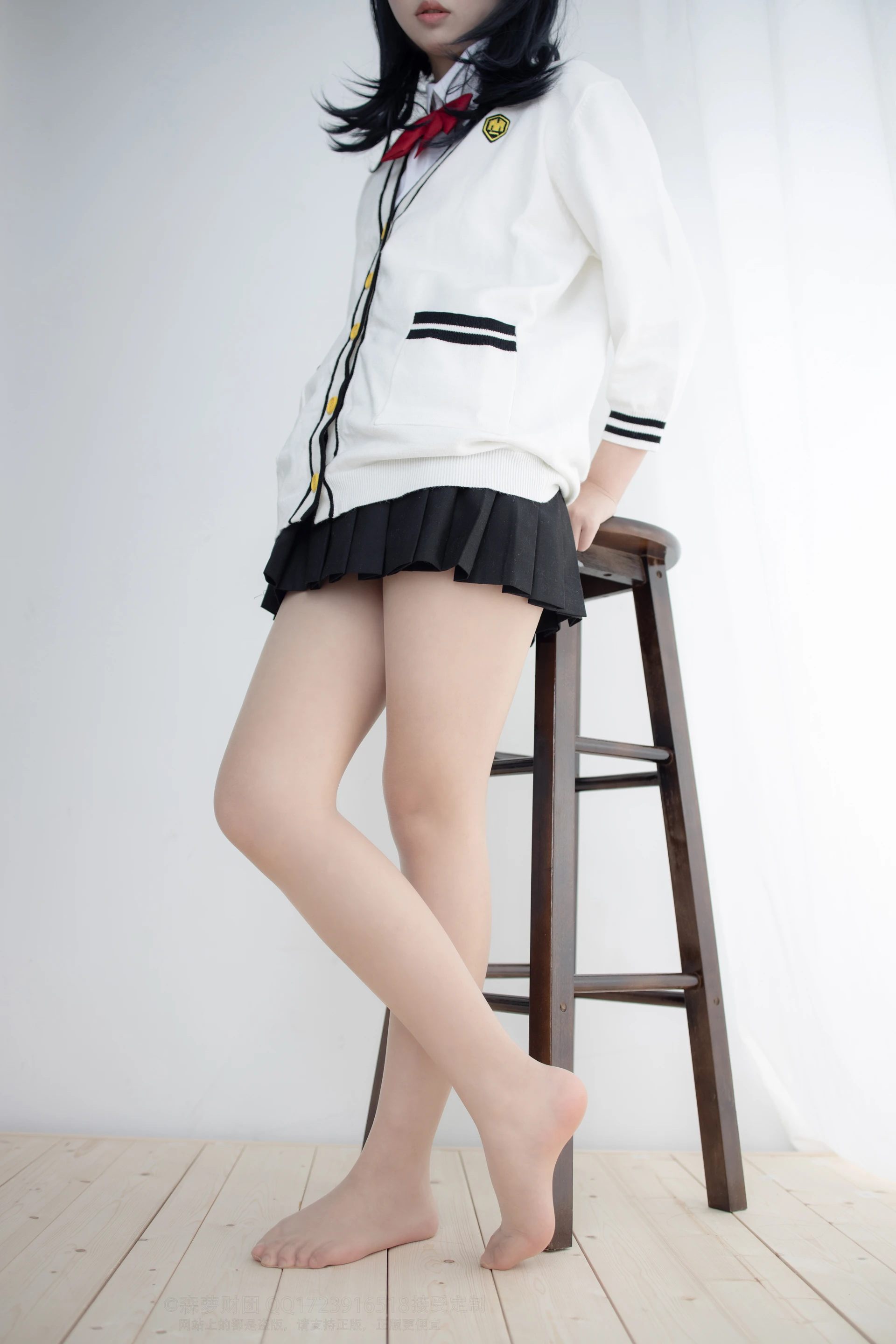 森萝财团 X-055 [93P1V-2.17G]制服, 可爱, 森萝财团, 美腿, 肉丝