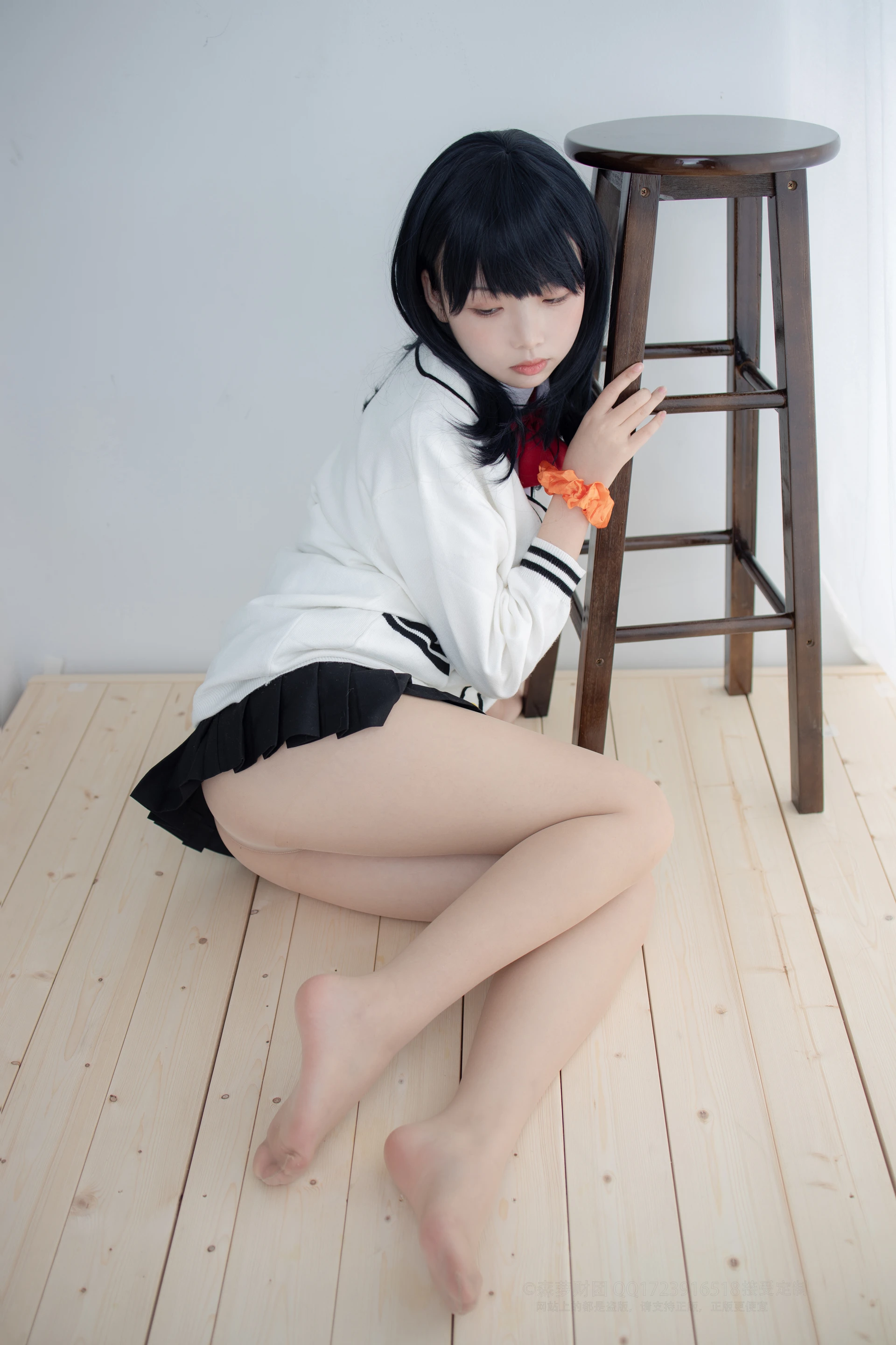 森萝财团 X-055 [93P1V-2.17G]制服, 可爱, 森萝财团, 美腿, 肉丝