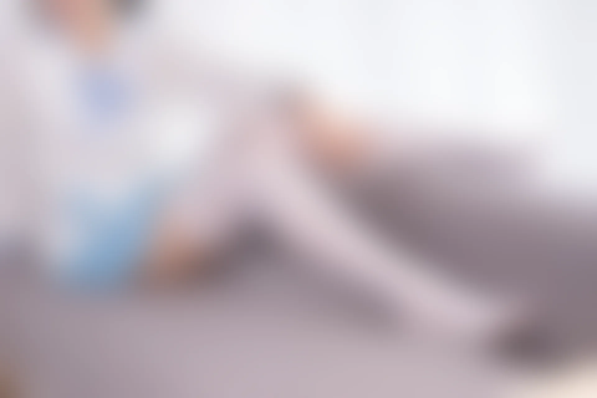 轻兰映画 SPL.008 [98P-783M]白丝, 美腿, 美足, 轻兰映画