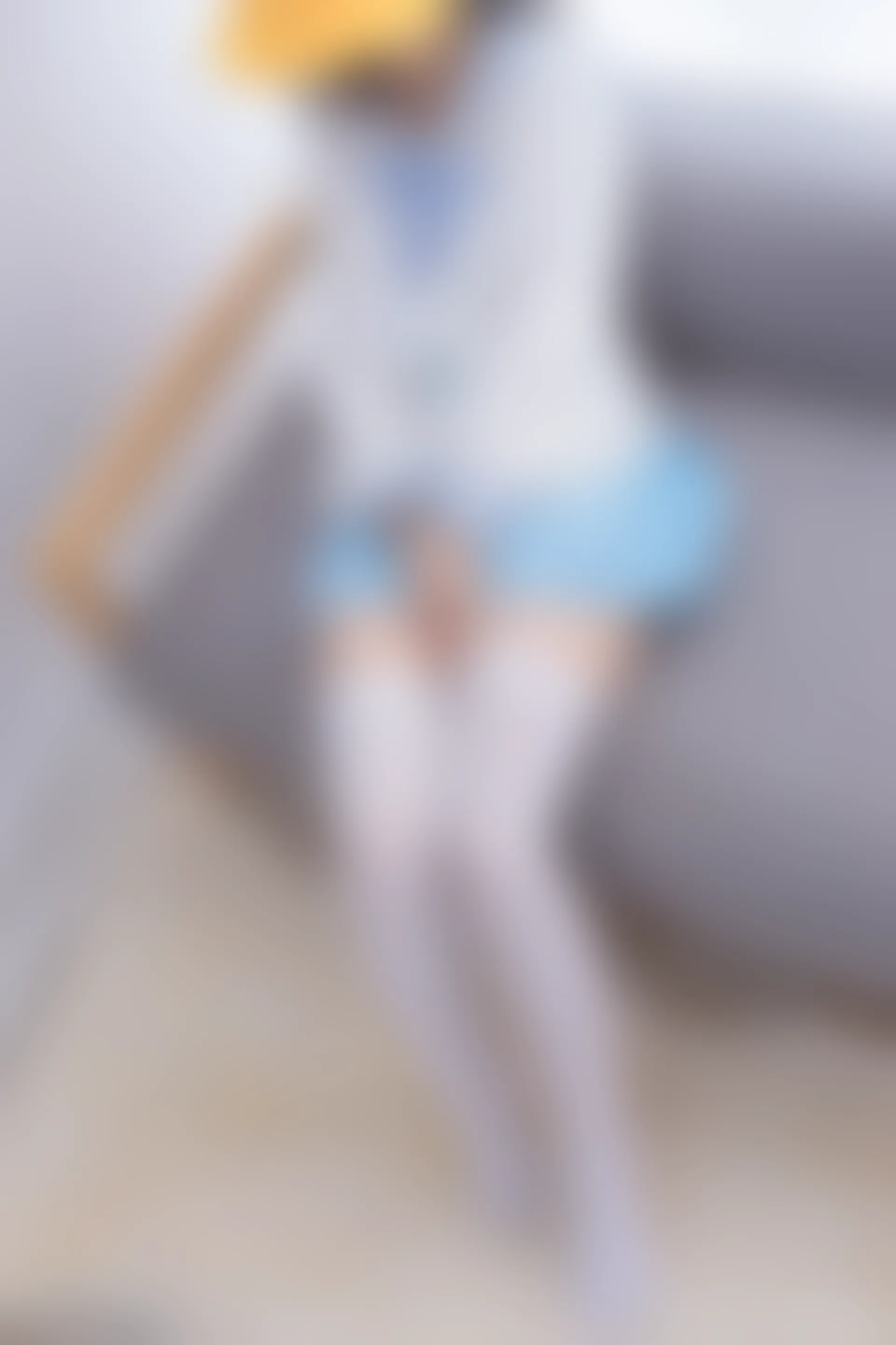 轻兰映画 SPL.008 [98P-783M]白丝, 美腿, 美足, 轻兰映画