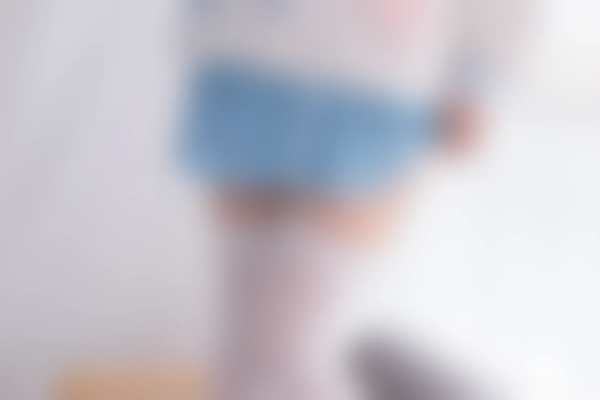 轻兰映画 SPL.008 [98P-783M]白丝, 美腿, 美足, 轻兰映画