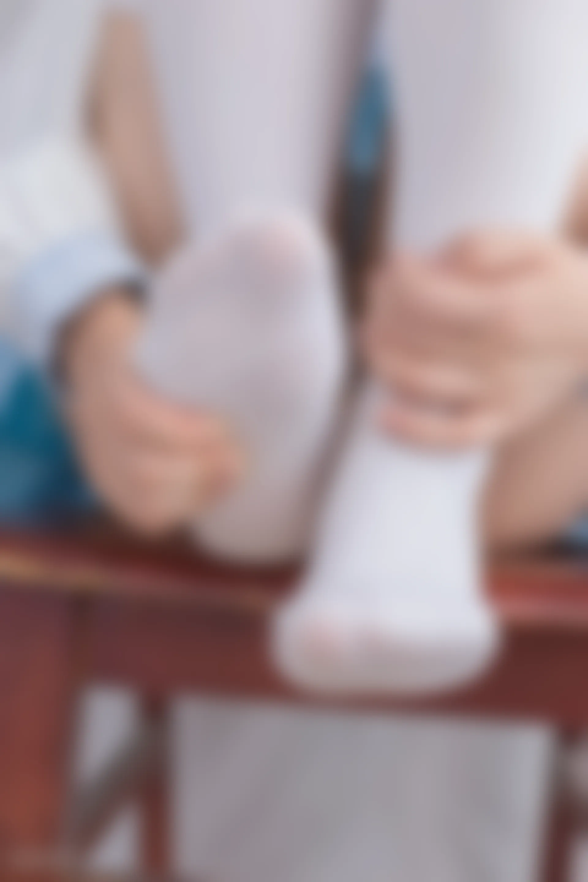 轻兰映画 SPL.008 [98P-783M]白丝, 美腿, 美足, 轻兰映画