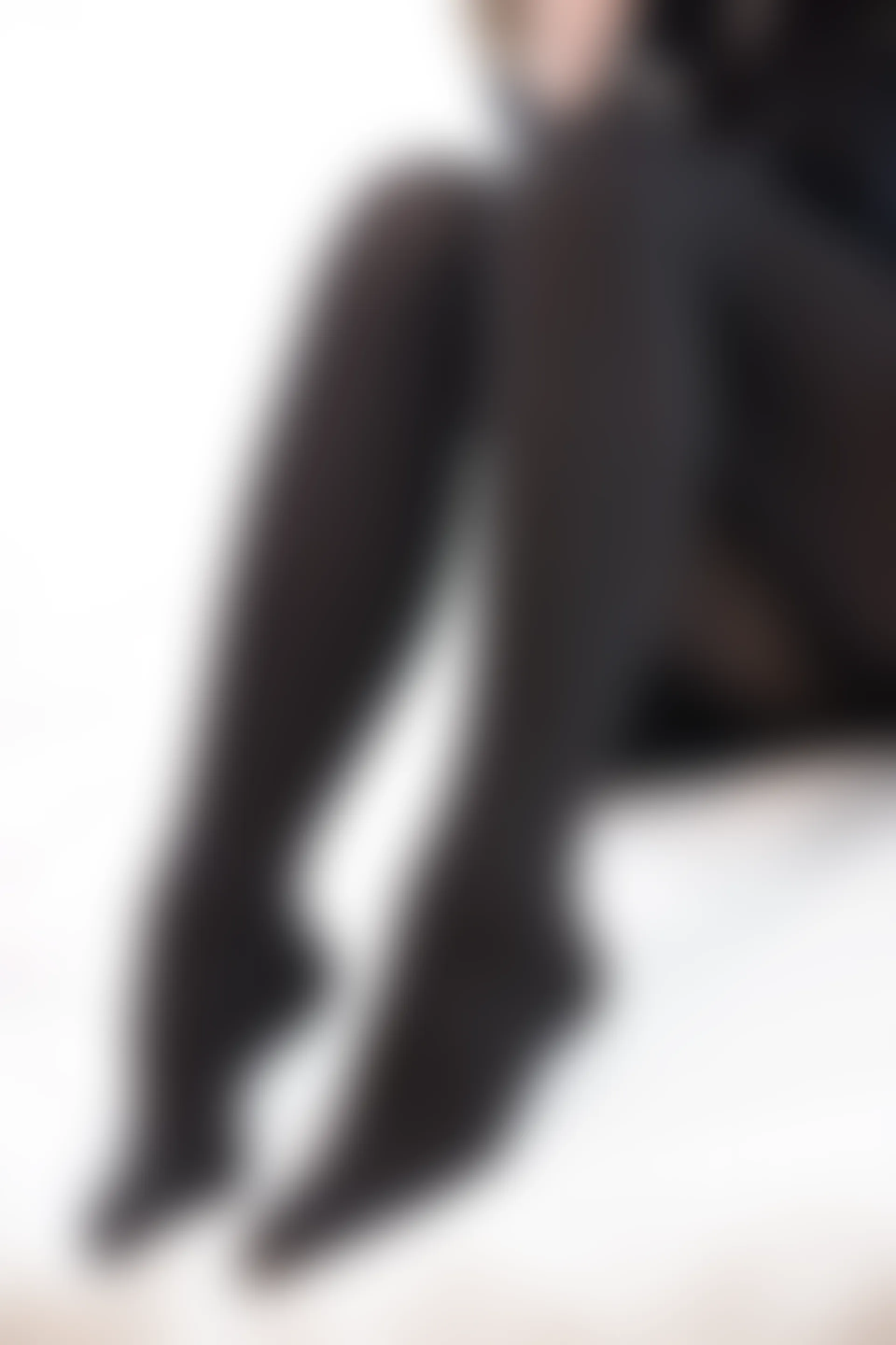 森萝财团 X-004 [127P1V-1.61G]美腿, 美足, 黑丝
