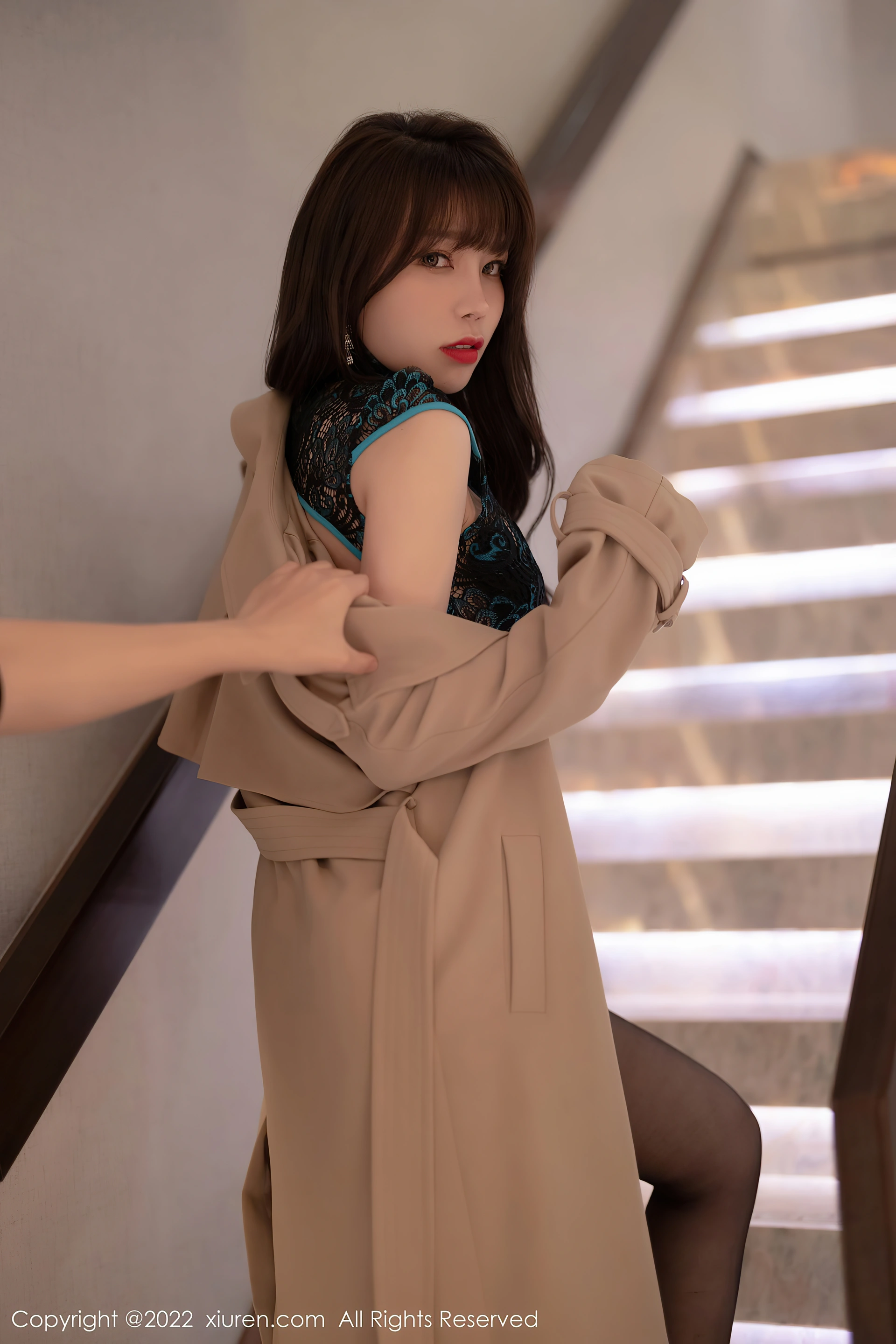 XiuRen秀人网 2022.01.30 No.4543 芝芝Booty 黑丝美腿[70+1P 584MB]