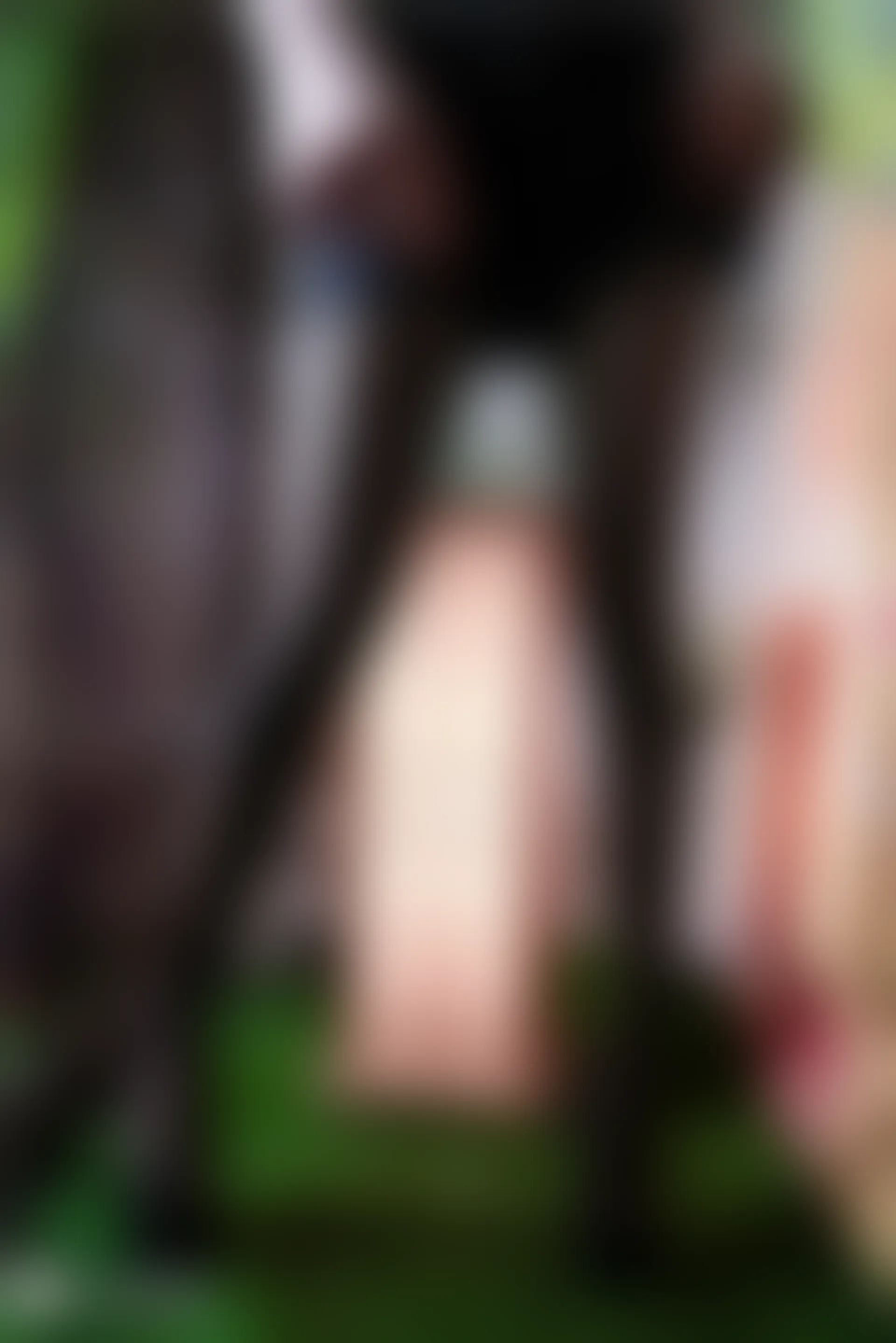 C01.002 穿黑丝牛仔裙的少女 [46P-204MB]