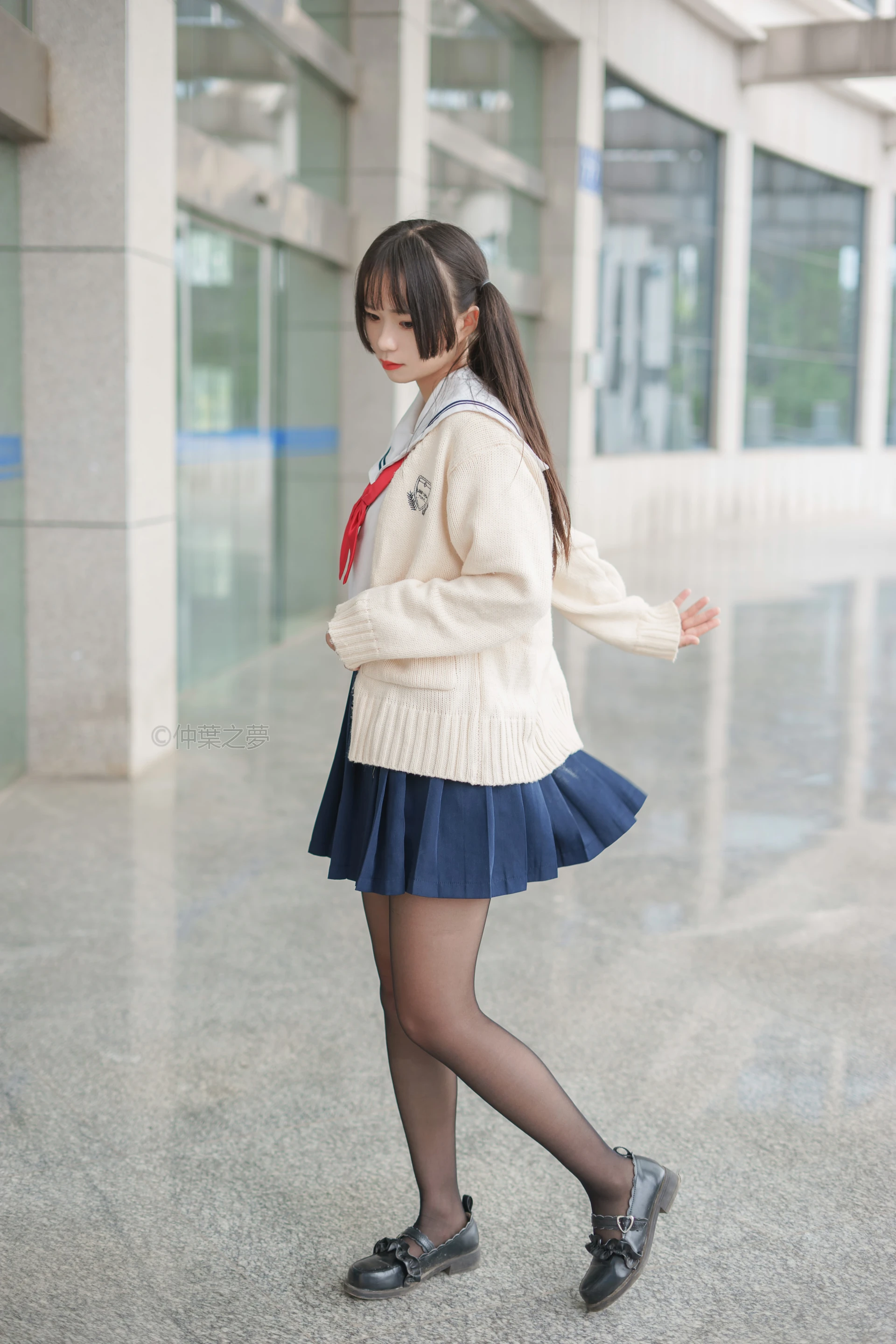 轻兰映画 VOL.012 [60P-427M]可爱, 美腿, 美足, 轻兰映画, 黑丝