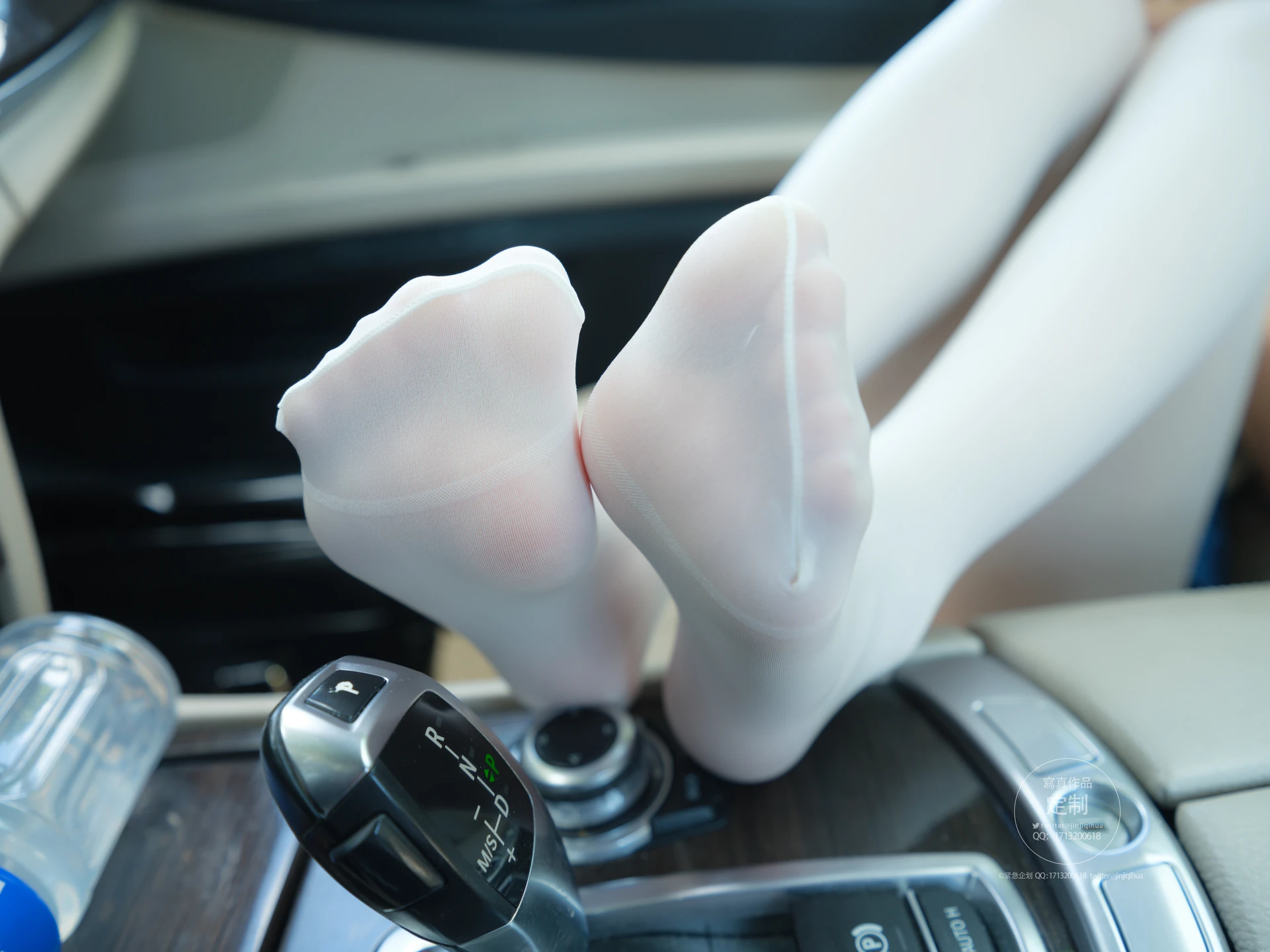 紧急企划 VOL.023 一只喵喵梓 一亿像素 车内双马尾白丝JK制服 [88P1V-4.04GB]JK制服, 一只喵喵梓, 双马尾, 白丝, 紧急企划