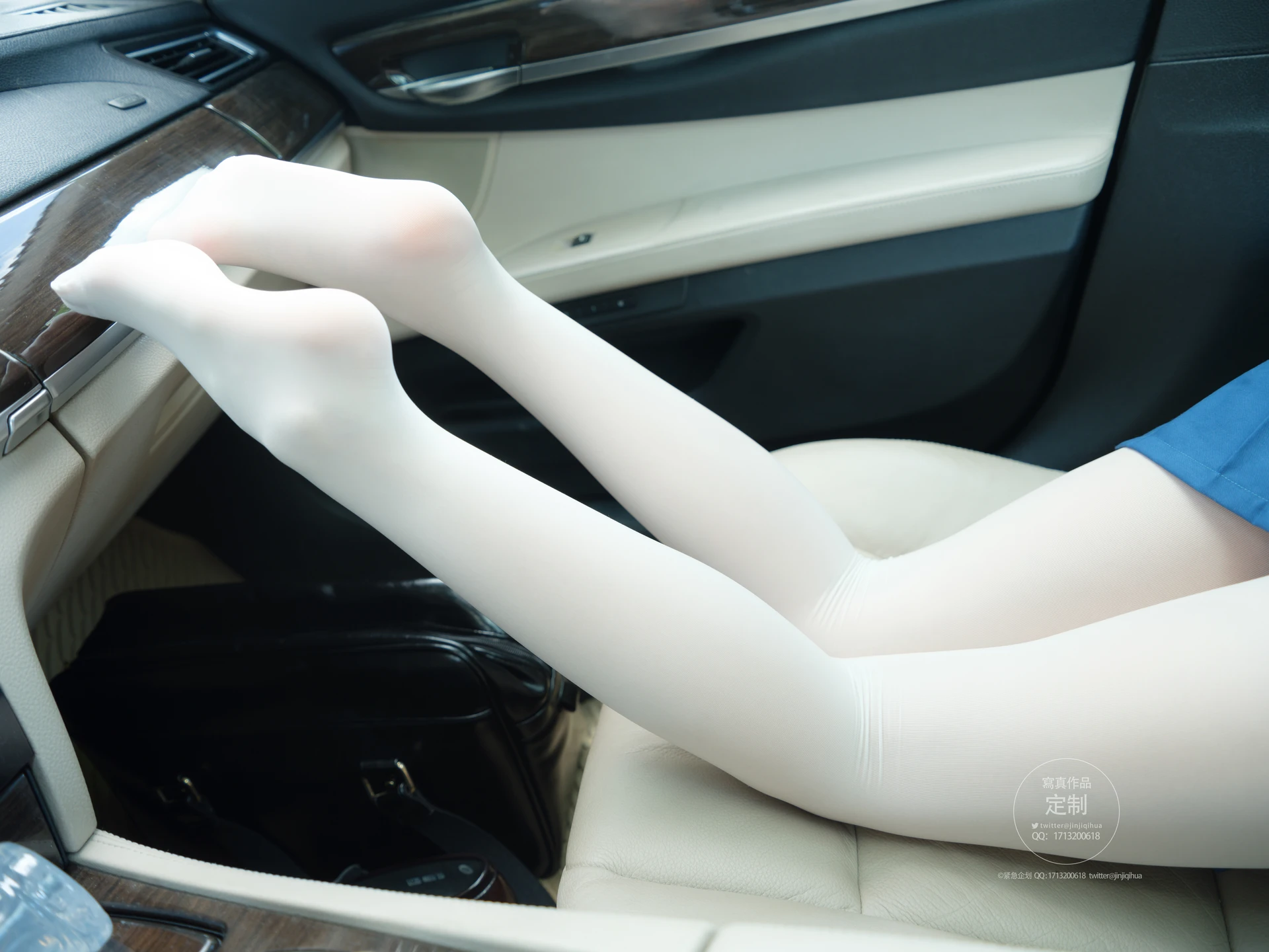 紧急企划 VOL.023 一只喵喵梓 一亿像素 车内双马尾白丝JK制服 [88P1V-4.04GB]JK制服, 一只喵喵梓, 双马尾, 白丝, 紧急企划