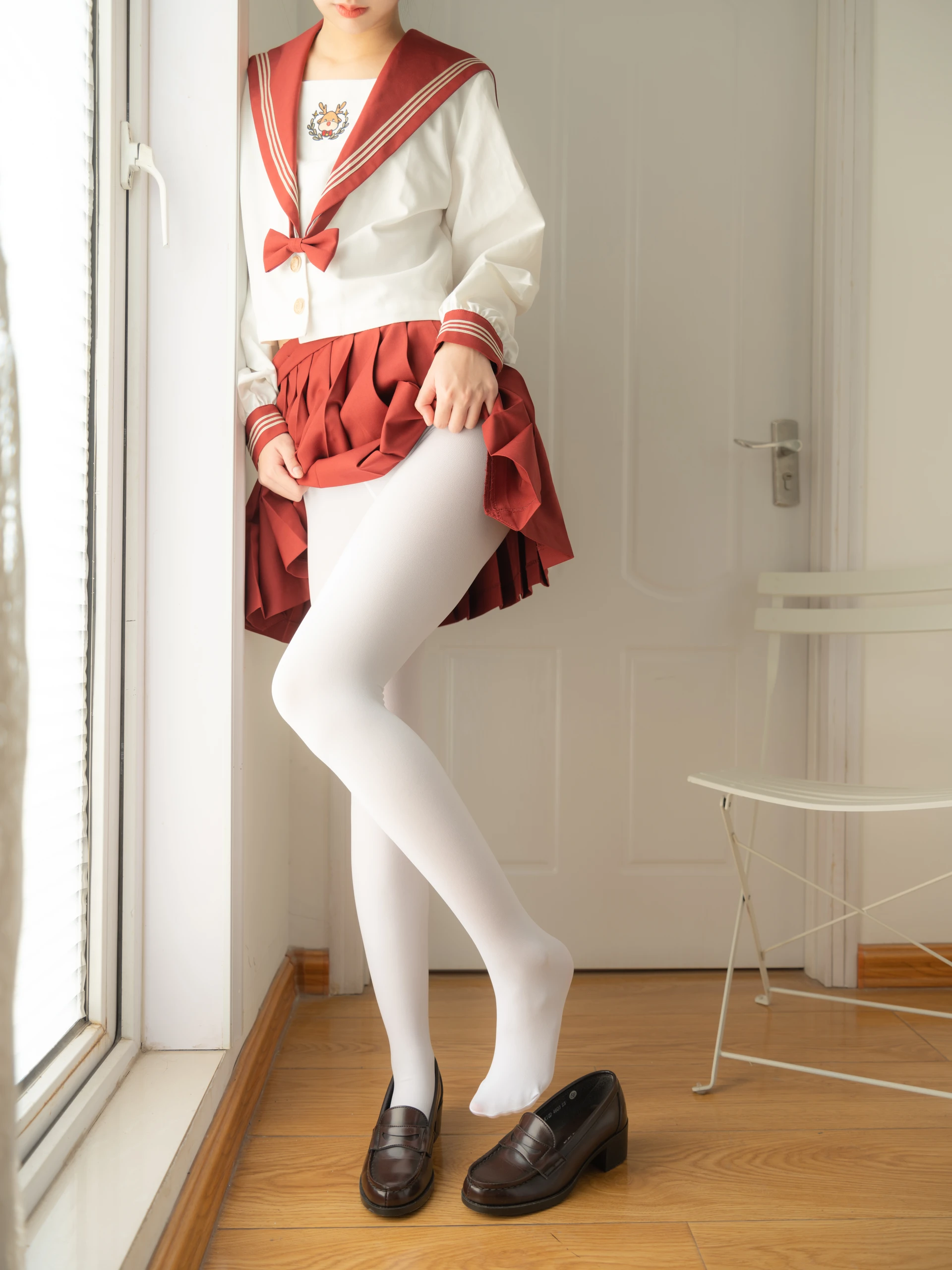 紧急企划 内部-015 一只喵喵梓 白丝肉丝JK制服 [90P1V-5.16GB]JK制服, 一只喵喵梓, 白丝, 紧急企划, 美腿, 美足, 肉丝