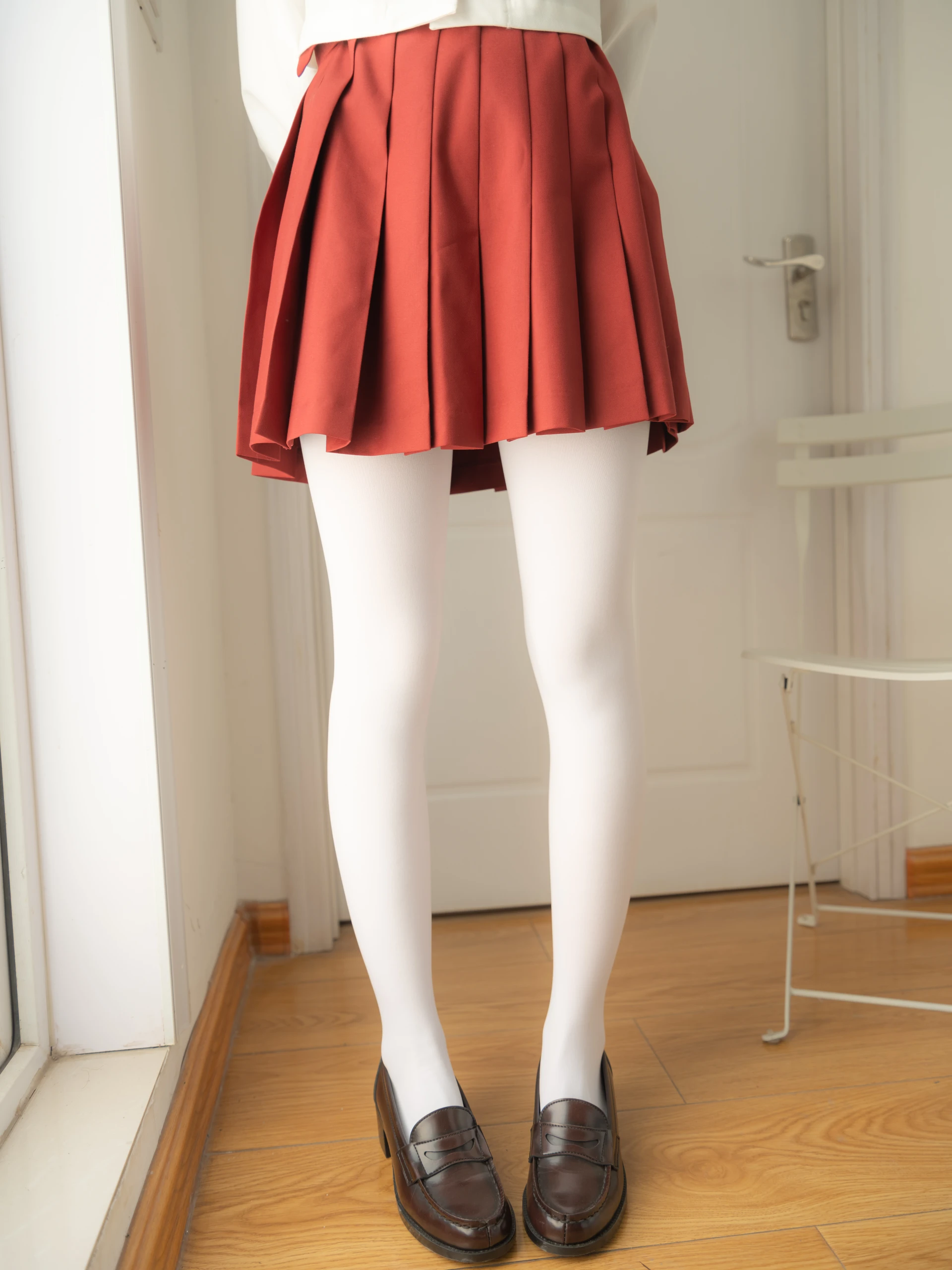 紧急企划 内部-015 一只喵喵梓 白丝肉丝JK制服 [90P1V-5.16GB]JK制服, 一只喵喵梓, 白丝, 紧急企划, 美腿, 美足, 肉丝