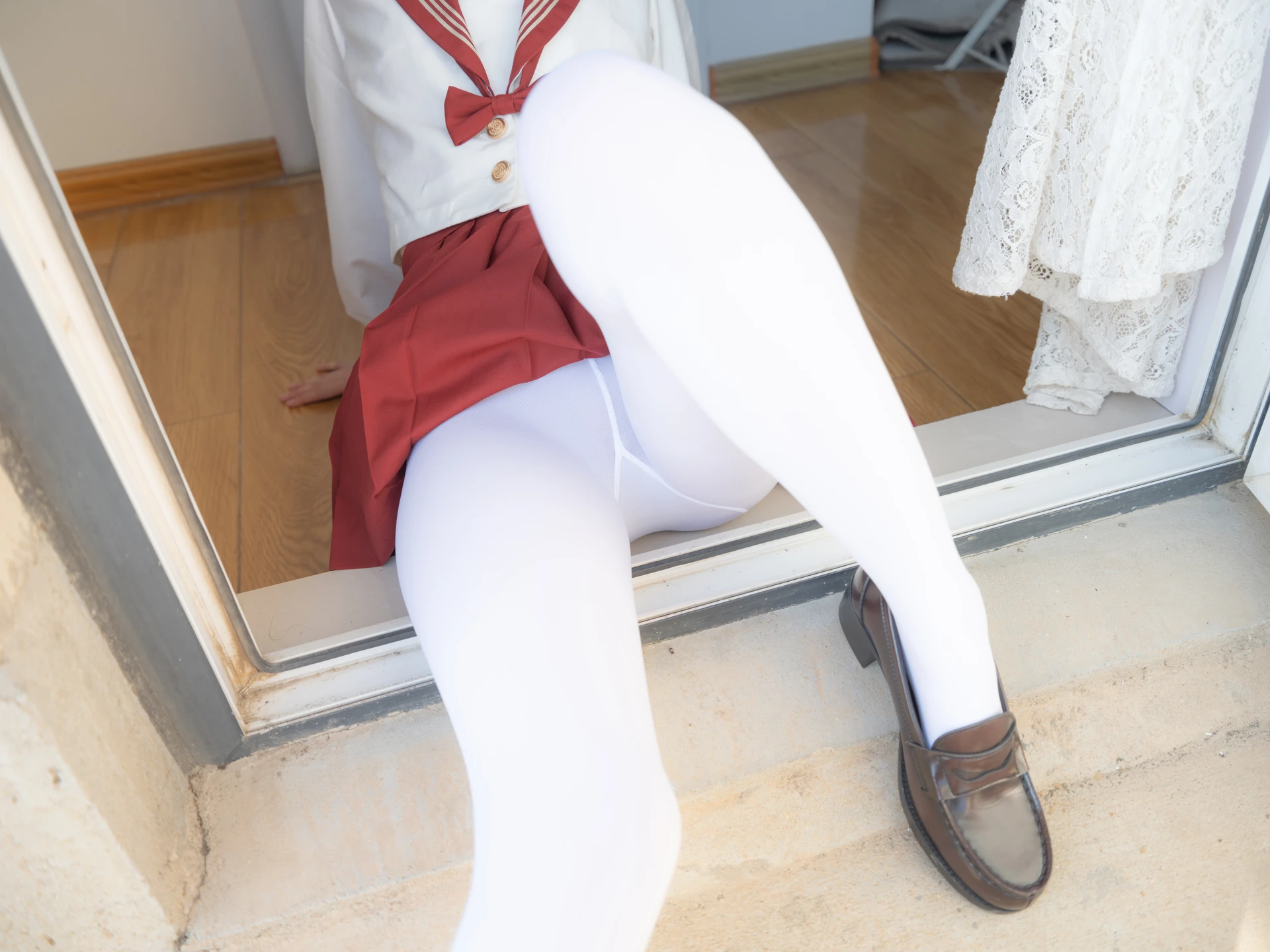 紧急企划 内部-015 一只喵喵梓 白丝肉丝JK制服 [90P1V-5.16GB]JK制服, 一只喵喵梓, 白丝, 紧急企划, 美腿, 美足, 肉丝