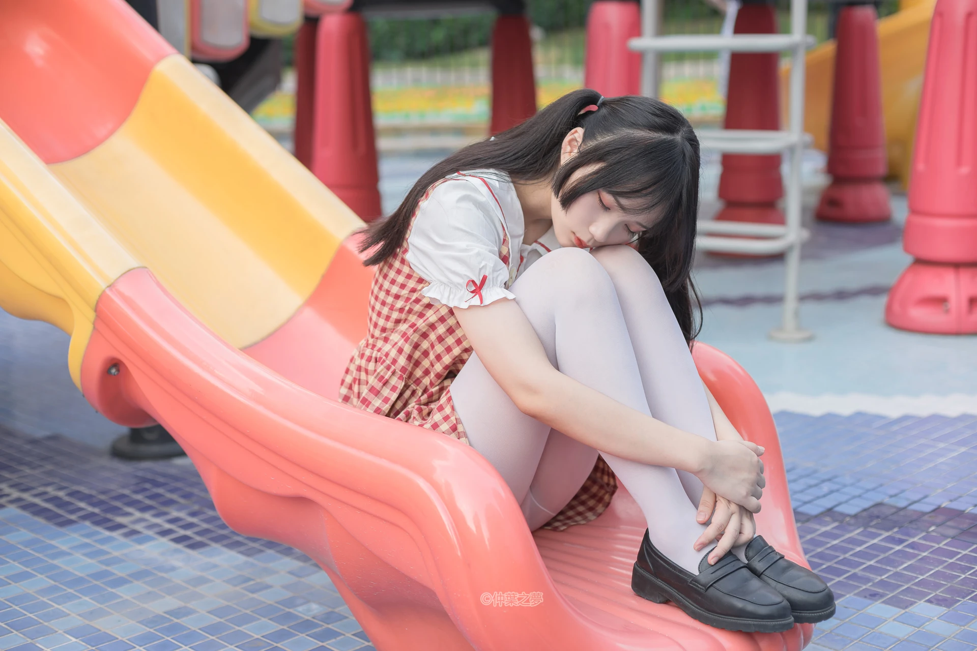 轻兰映画 SPL.009 [93P-214M]可爱, 白丝, 美腿, 轻兰映画