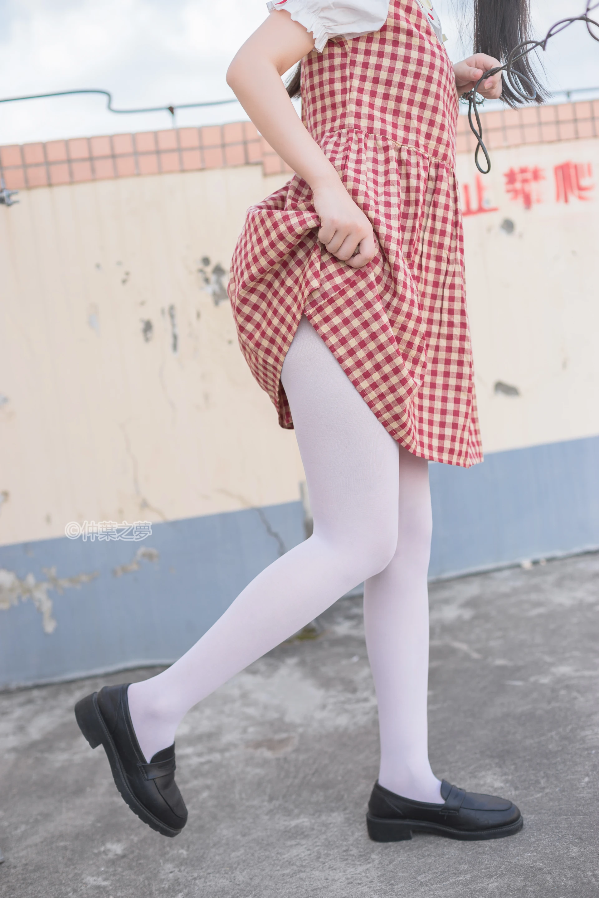 轻兰映画 SPL.009 [93P-214M]可爱, 白丝, 美腿, 轻兰映画