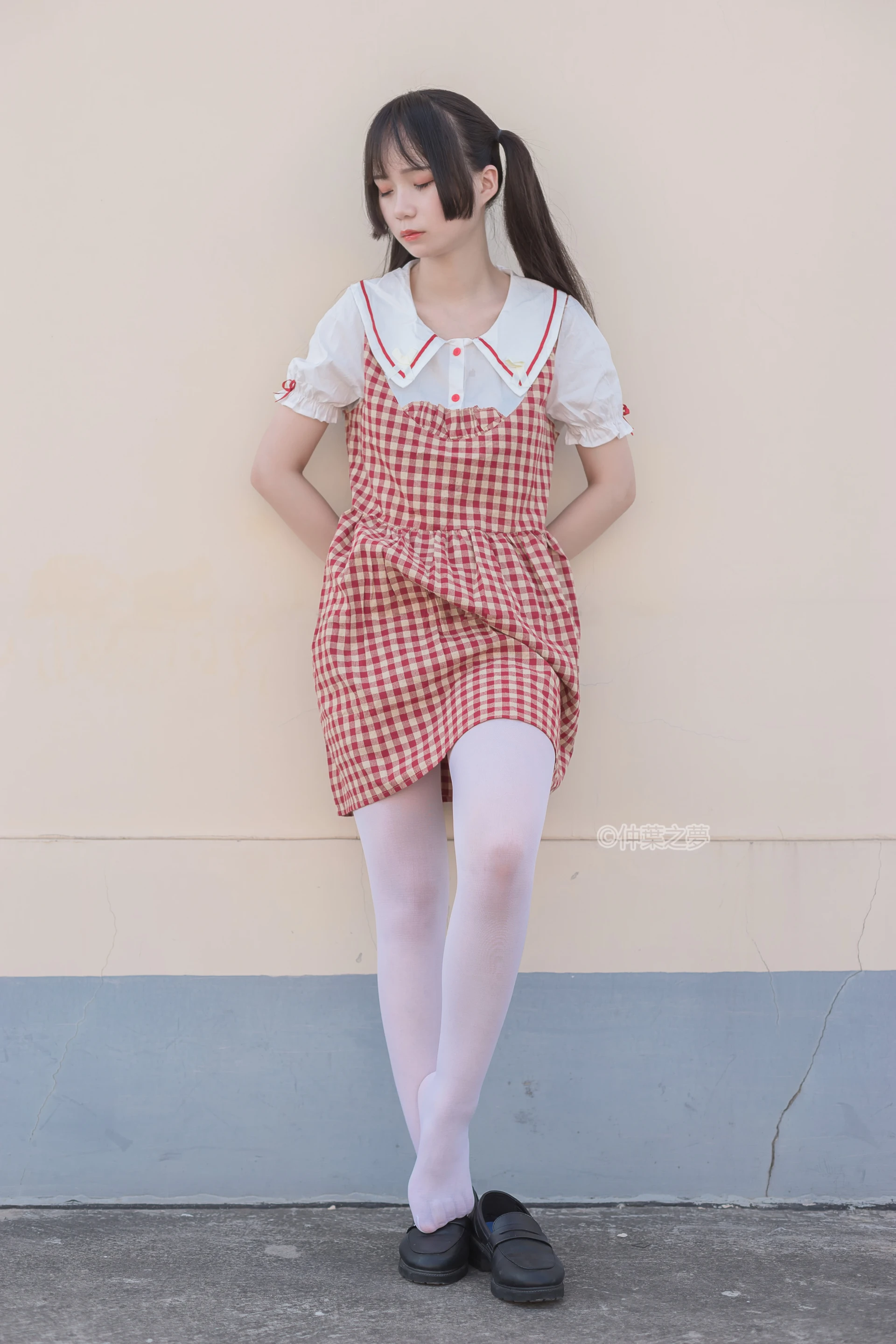 轻兰映画 SPL.009 [93P-214M]可爱, 白丝, 美腿, 轻兰映画