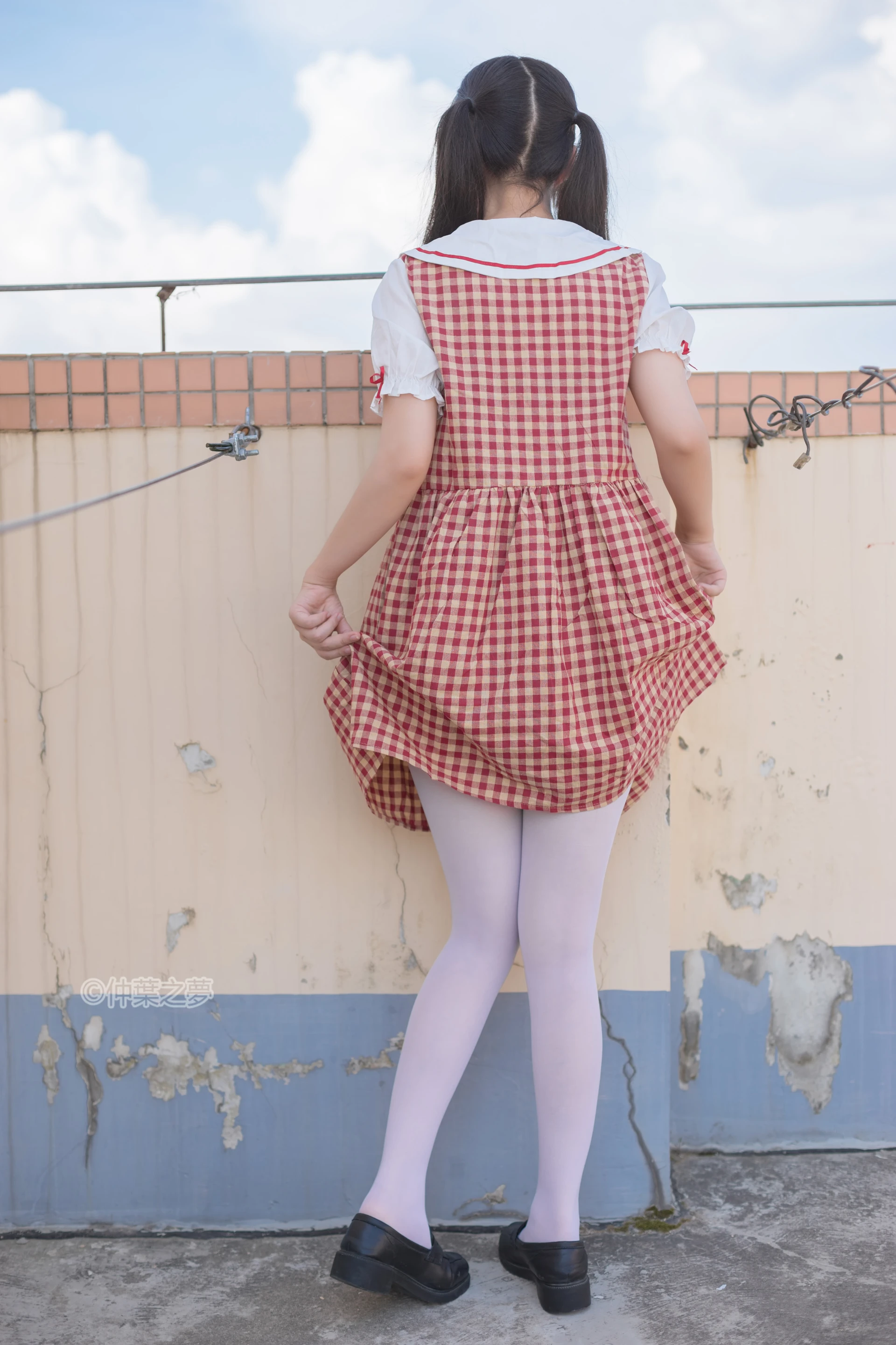 轻兰映画 SPL.009 [93P-214M]可爱, 白丝, 美腿, 轻兰映画