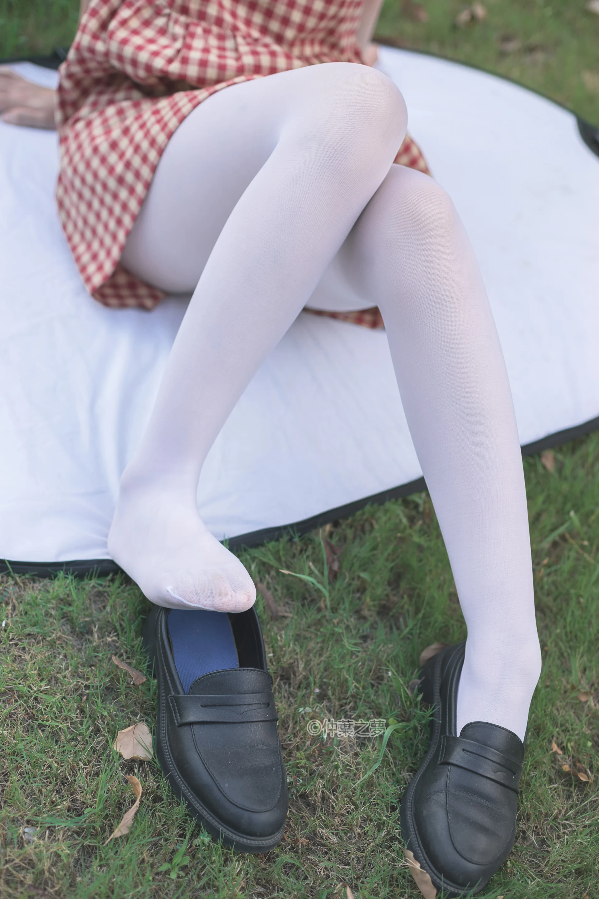 轻兰映画 SPL.009 [93P-214M]可爱, 白丝, 美腿, 轻兰映画