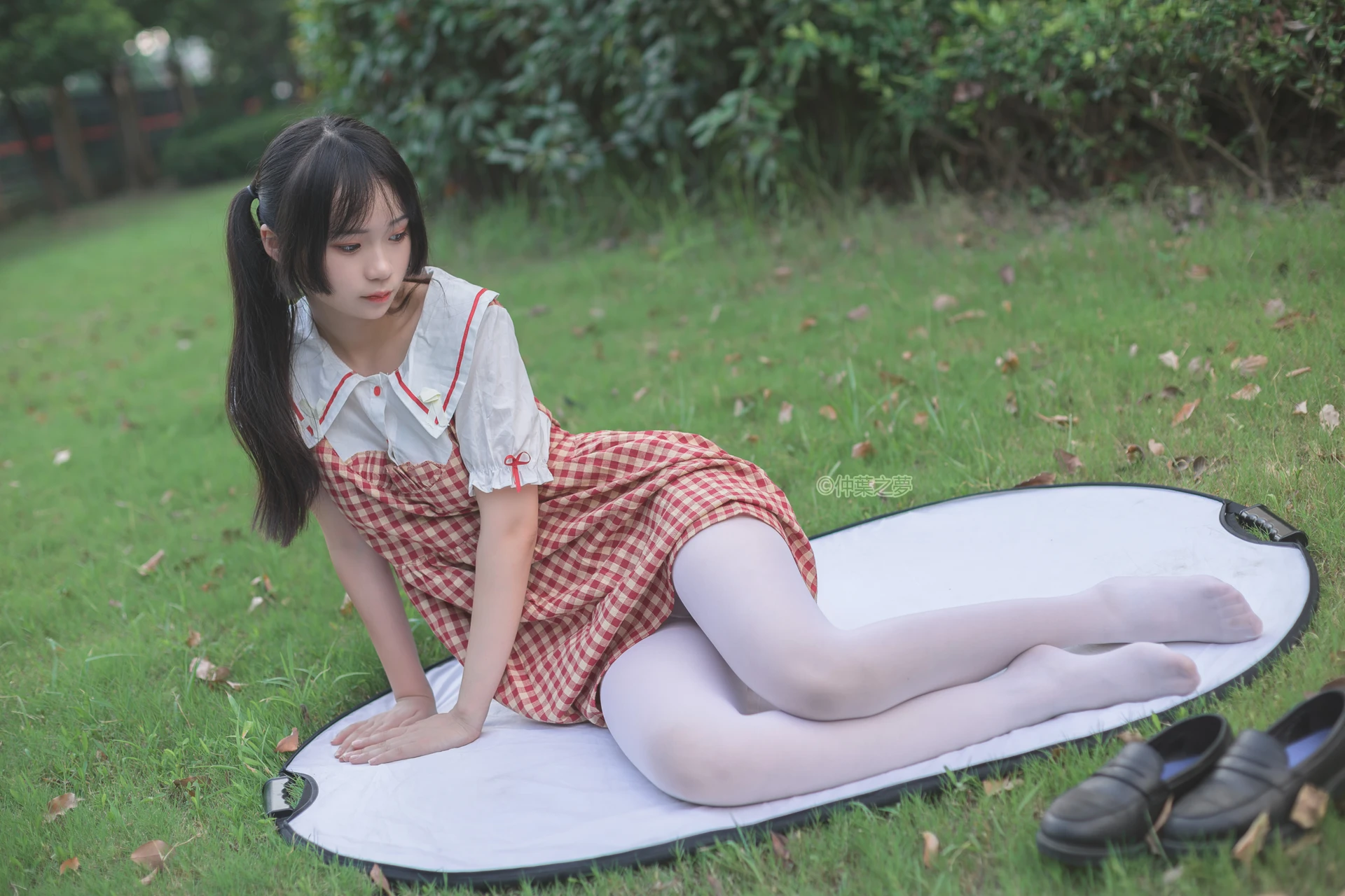 轻兰映画 SPL.009 [93P-214M]可爱, 白丝, 美腿, 轻兰映画