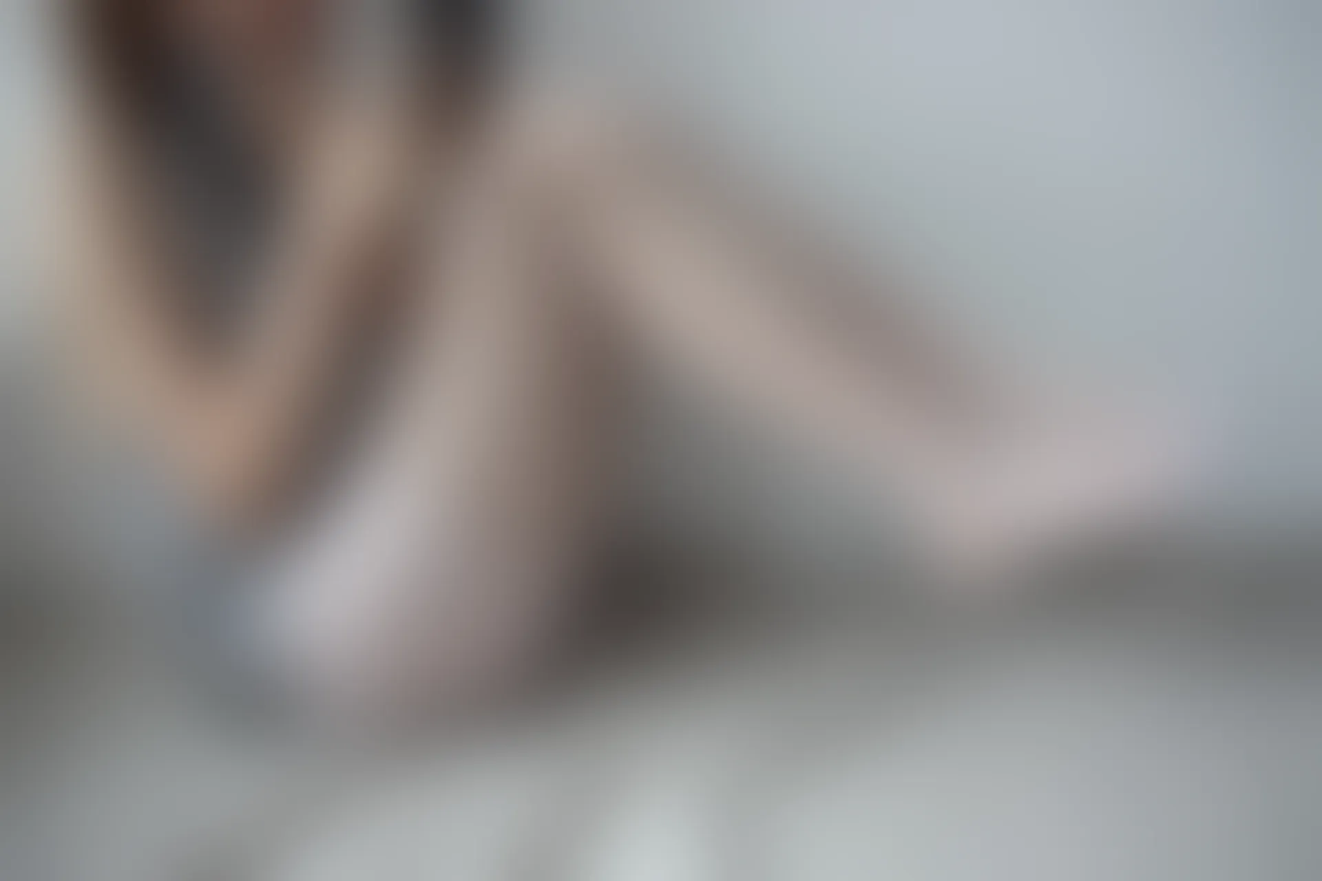 森萝财团 X-062 [100P1V-2.44G]森萝财团, 白丝, 美腿, 美足, 露背毛衣