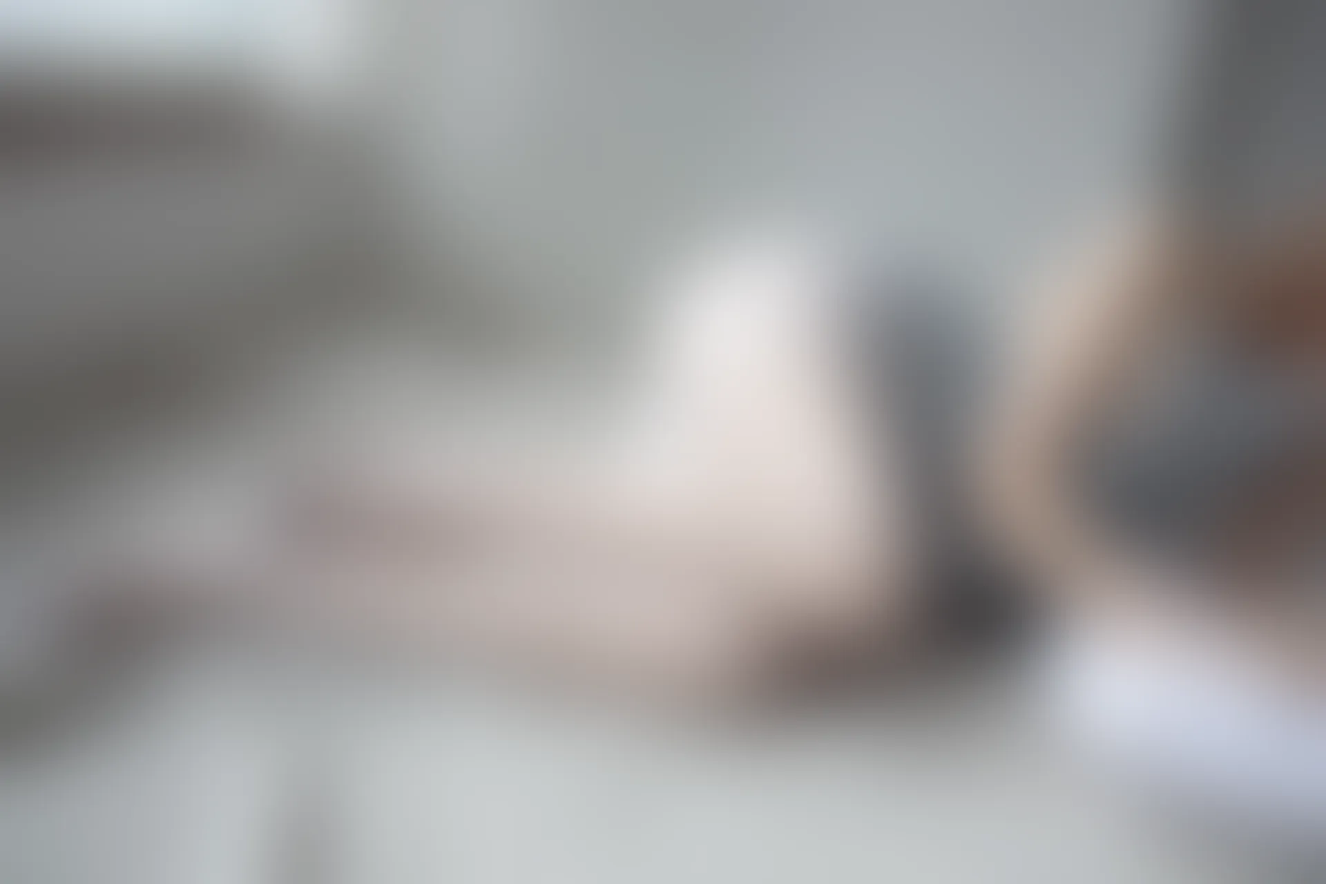 森萝财团 X-062 [100P1V-2.44G]森萝财团, 白丝, 美腿, 美足, 露背毛衣