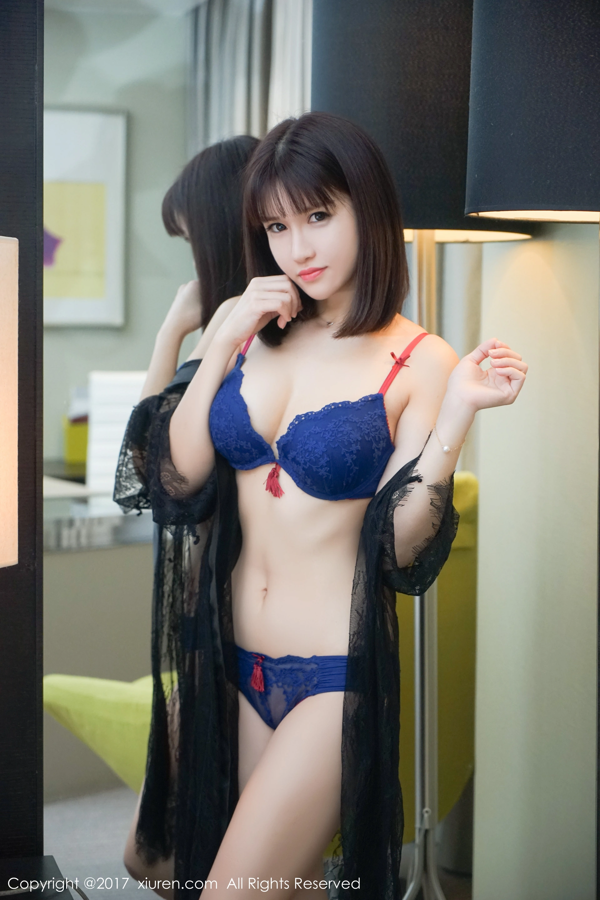 XiuRen秀人网 2017.02.15 No.697 K8傲娇萌萌Vivian [48P-127MB]