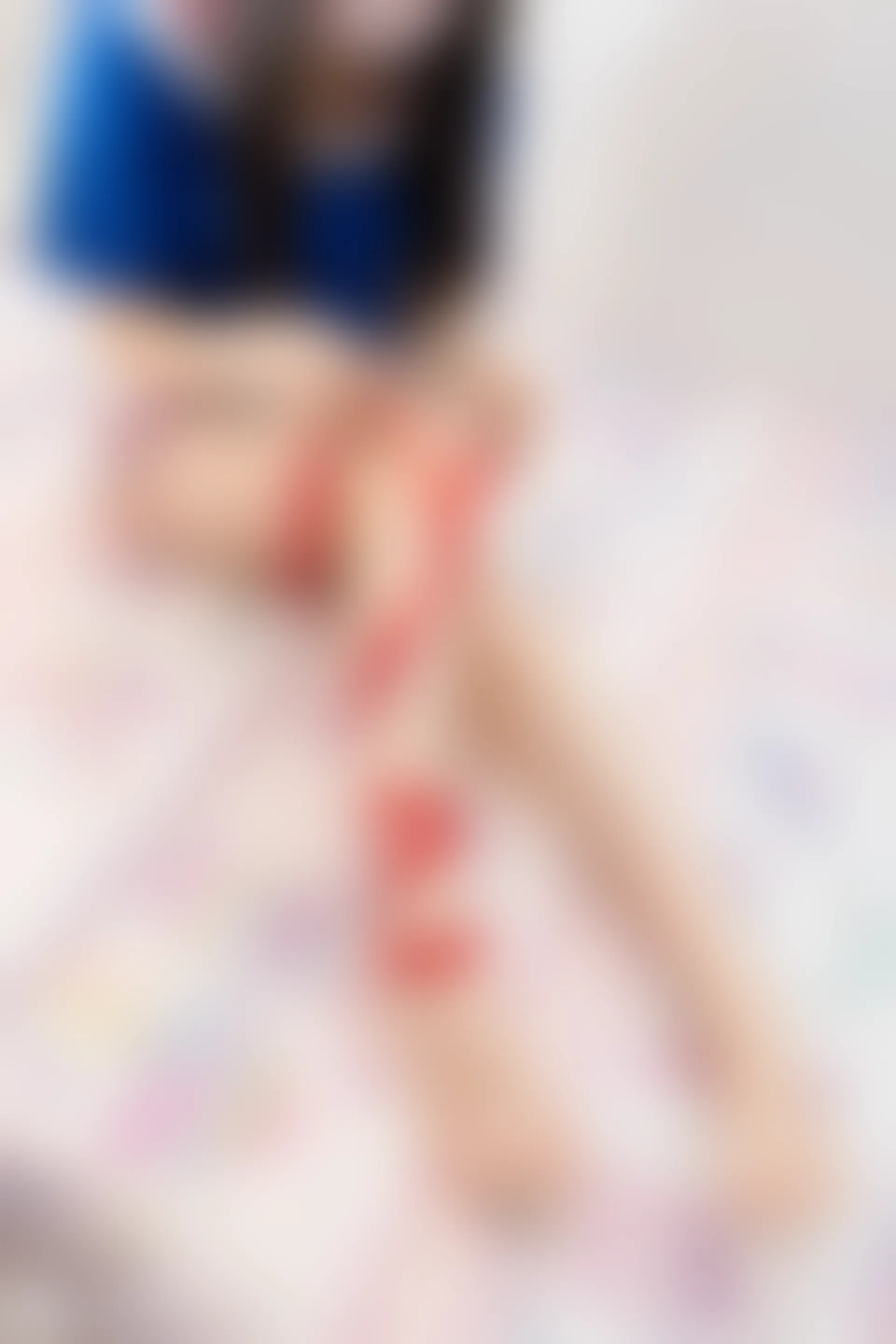 C27.003 短裙红丝带 [40P-384MB]