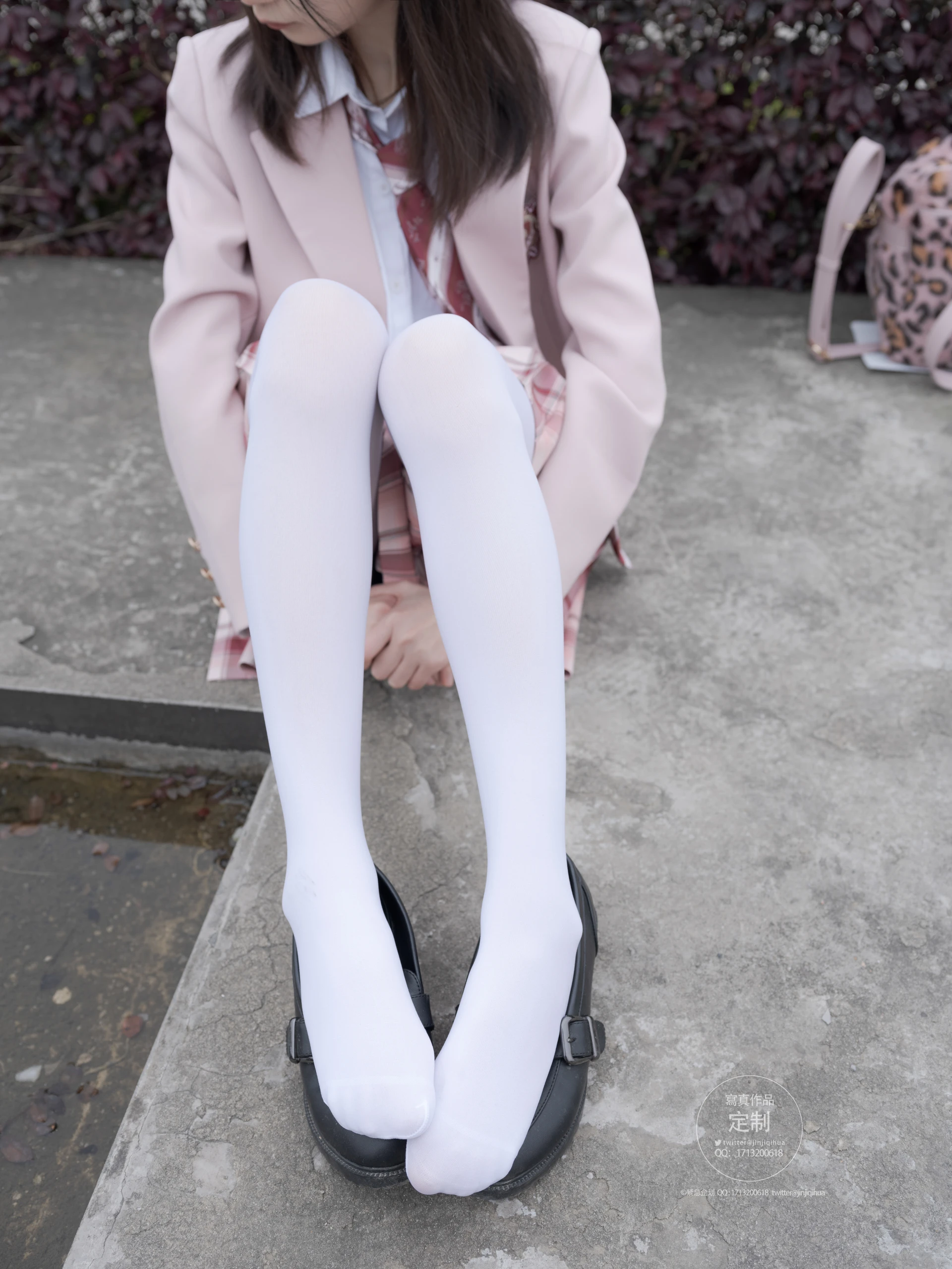 紧急企划 Y-002 [108P-1.63G] 咦咿yiyiyiyiyi 白丝JK制服 户外车内JK, 咦咿yiyiyiyiyi, 白丝, 紧急企划, 美腿, 美足