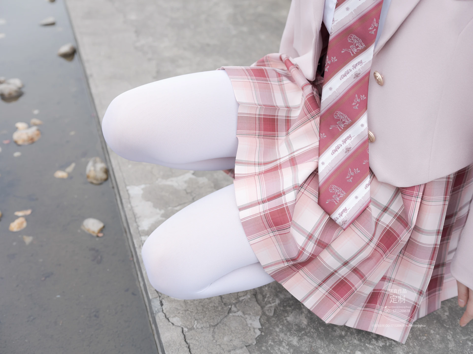 紧急企划 Y-002 [108P-1.63G] 咦咿yiyiyiyiyi 白丝JK制服 户外车内JK, 咦咿yiyiyiyiyi, 白丝, 紧急企划, 美腿, 美足