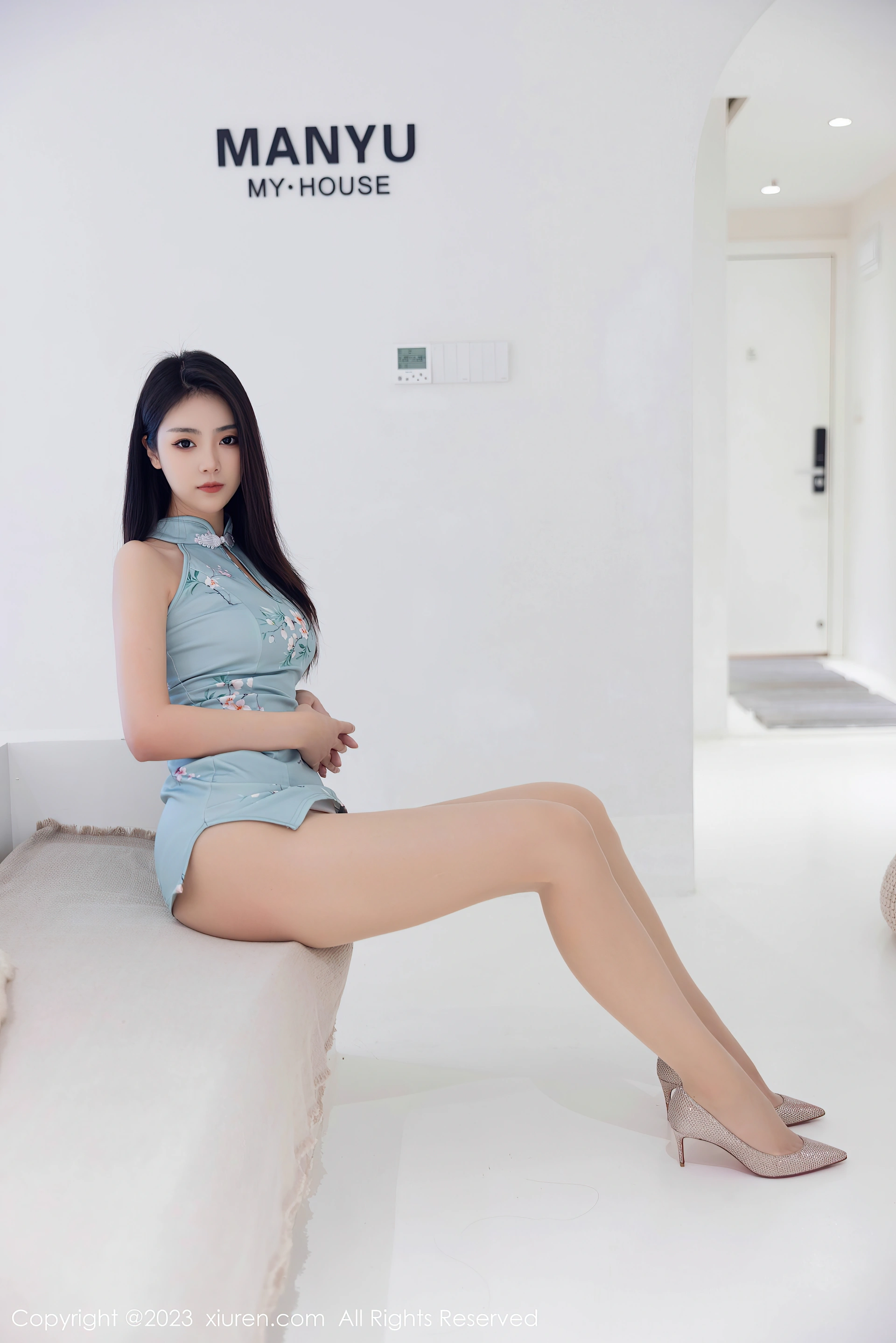 XIUREN秀人网 2023.07.12 NO.7067 可樂Vicky 丝袜 [103+1P767M]