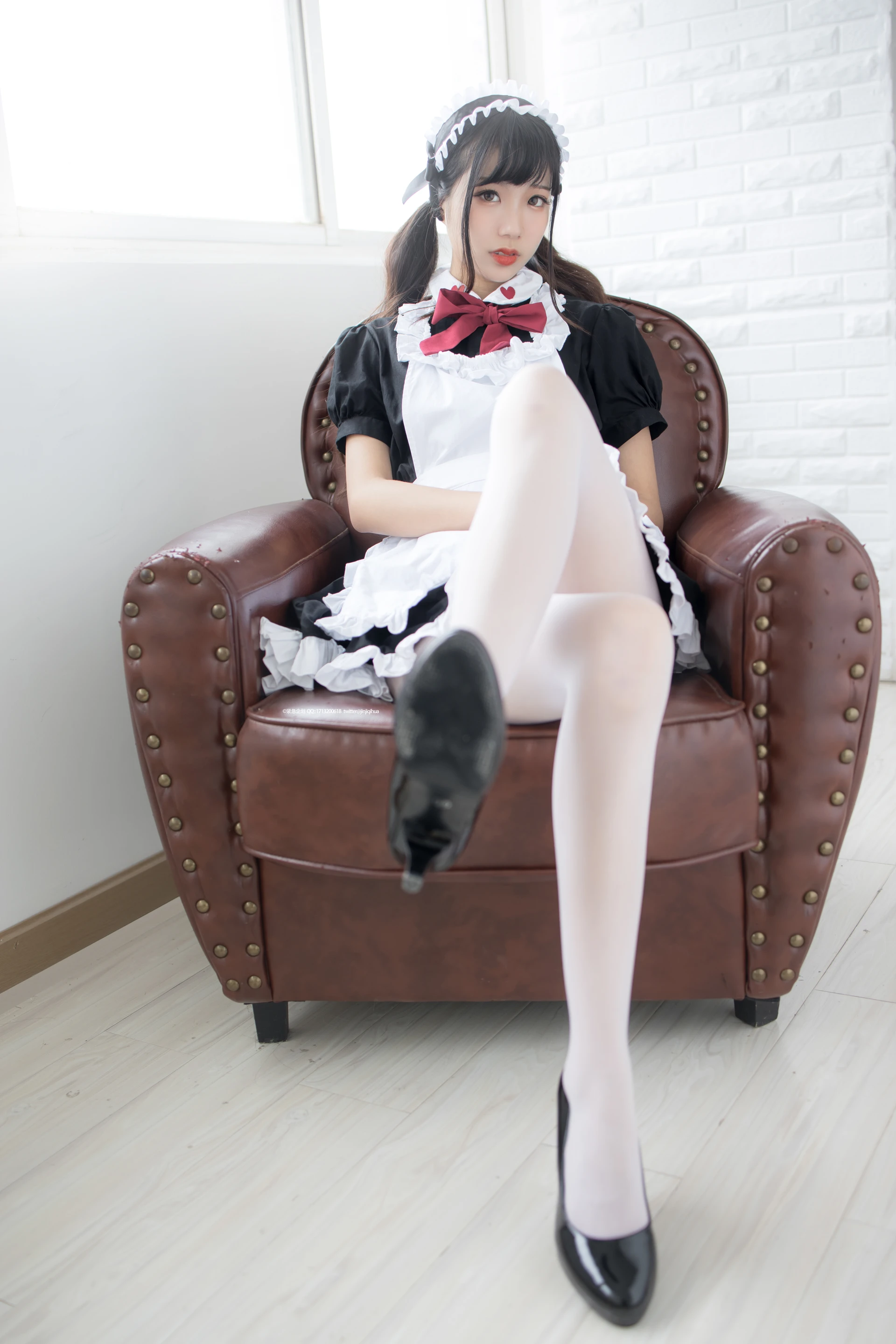 紧急企划 VOL.003 [74P1V-1.52G] 一只喵喵梓一只喵喵梓, 女仆, 女仆装, 白丝, 紧急企划, 美腿, 美足