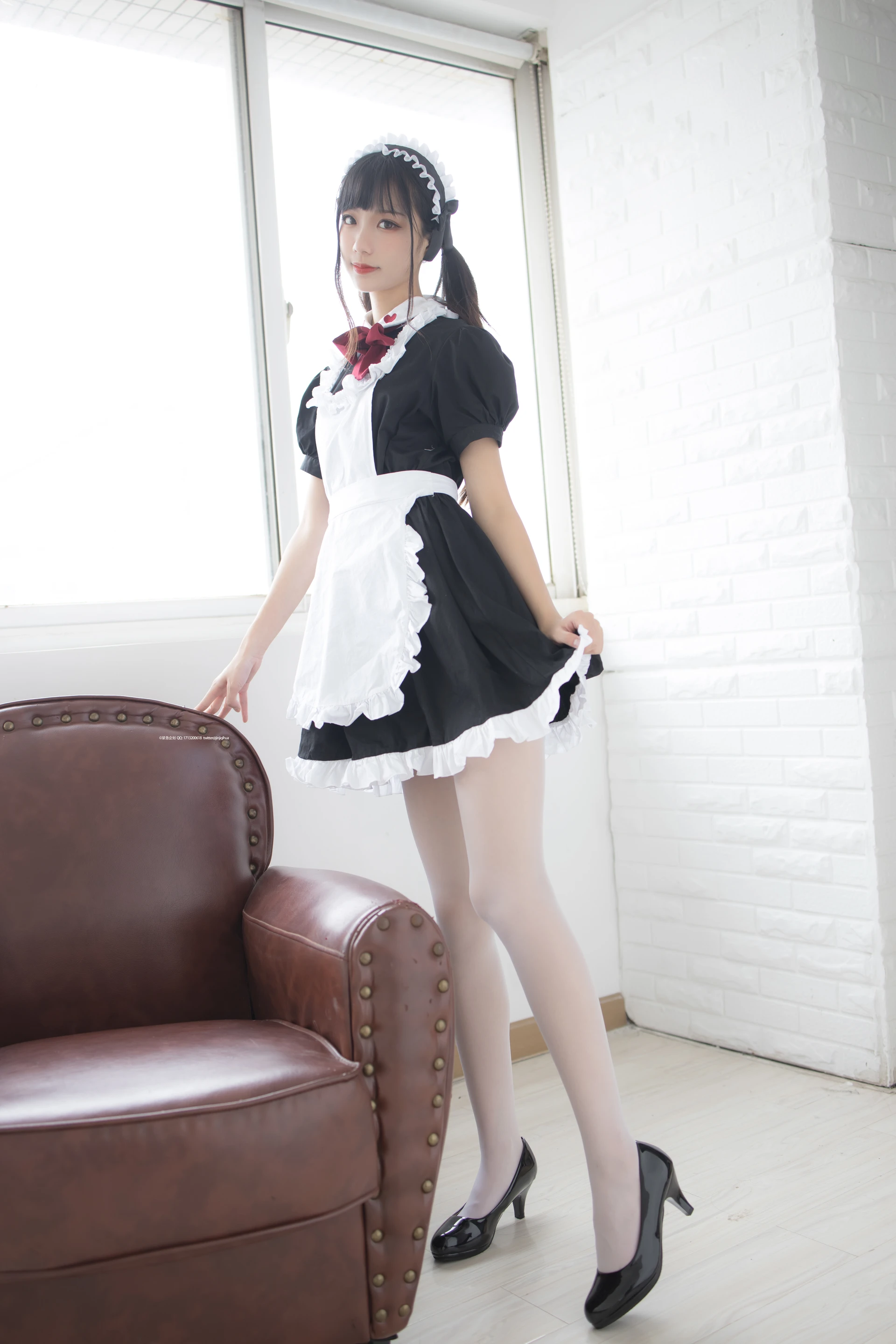 紧急企划 VOL.003 [74P1V-1.52G] 一只喵喵梓一只喵喵梓, 女仆, 女仆装, 白丝, 紧急企划, 美腿, 美足