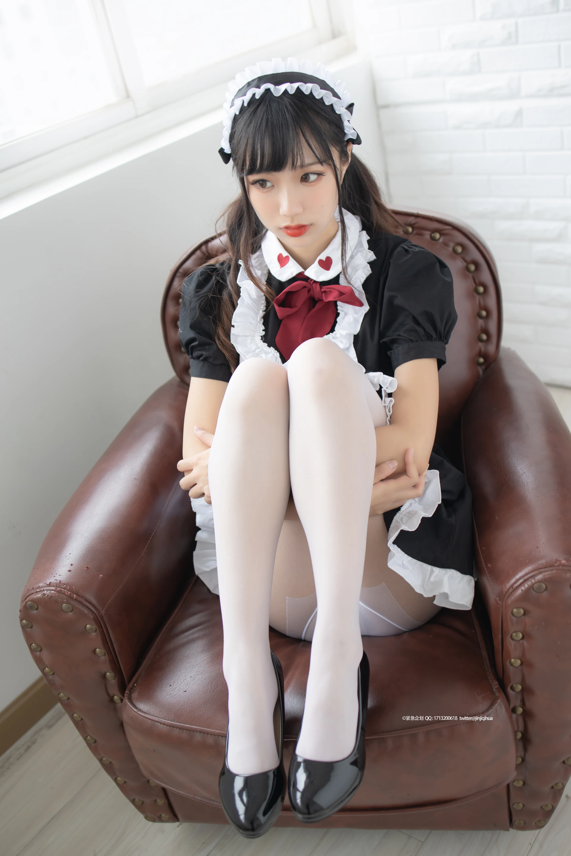 紧急企划 VOL.003 [74P1V-1.52G] 一只喵喵梓一只喵喵梓, 女仆, 女仆装, 白丝, 紧急企划, 美腿, 美足