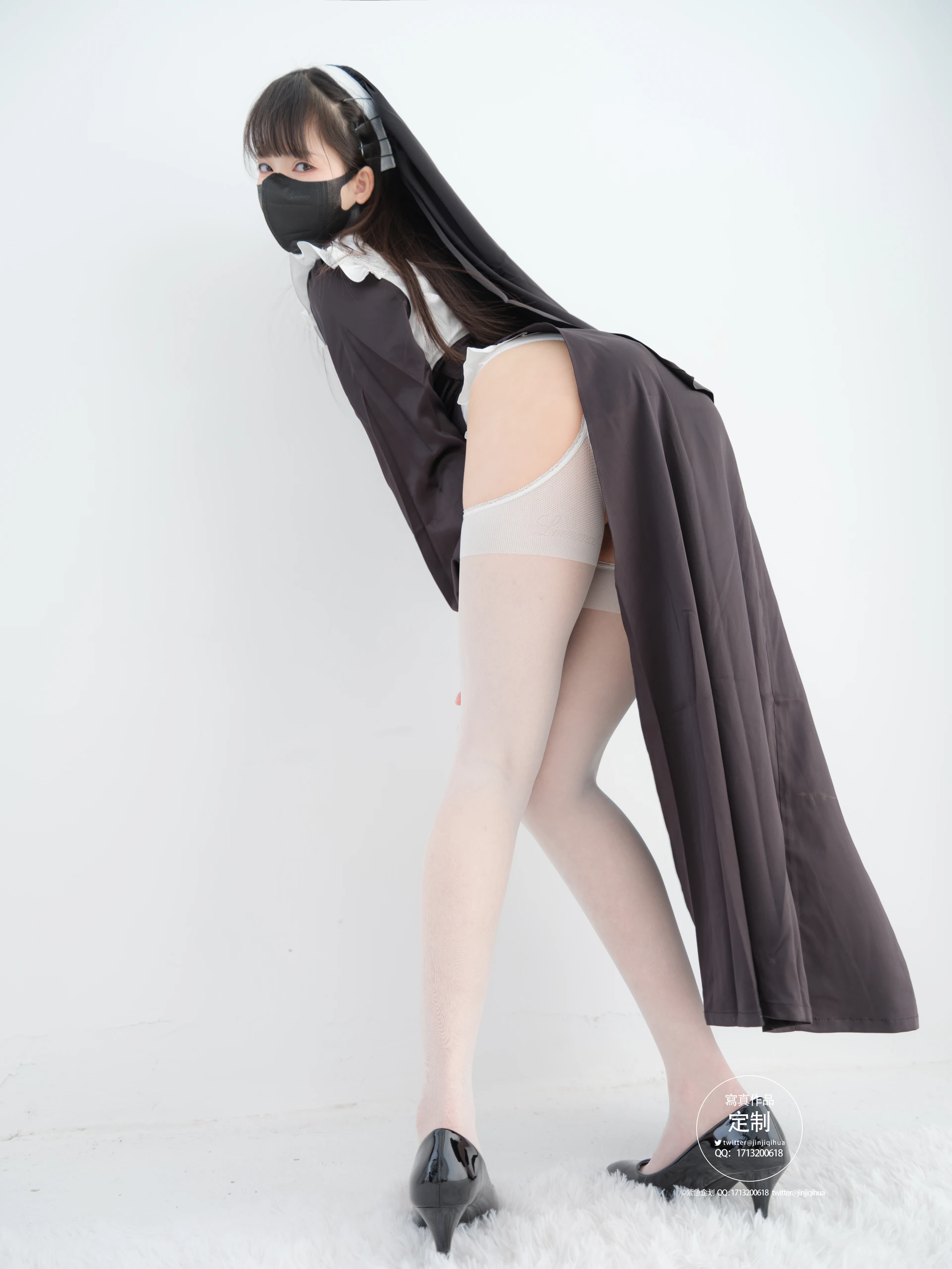 紧急企划 EX.012 见希w 白丝修女 [56P1V-1.87GB]修女, 白丝, 紧急企划, 美腿, 美足, 见希w