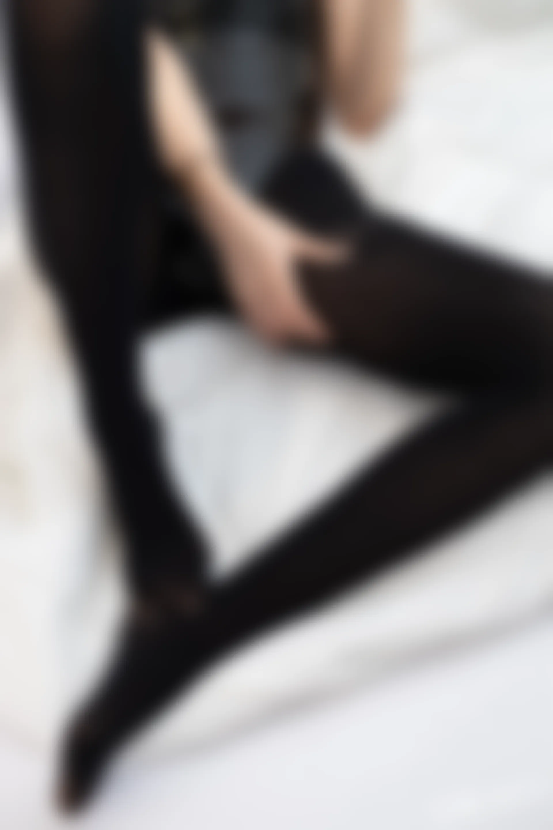 爱花写真 ALPHA-017 [217P-2.52G]—— 标签：森萝财团, 爱花写真, 美腿, 美足, 黑丝