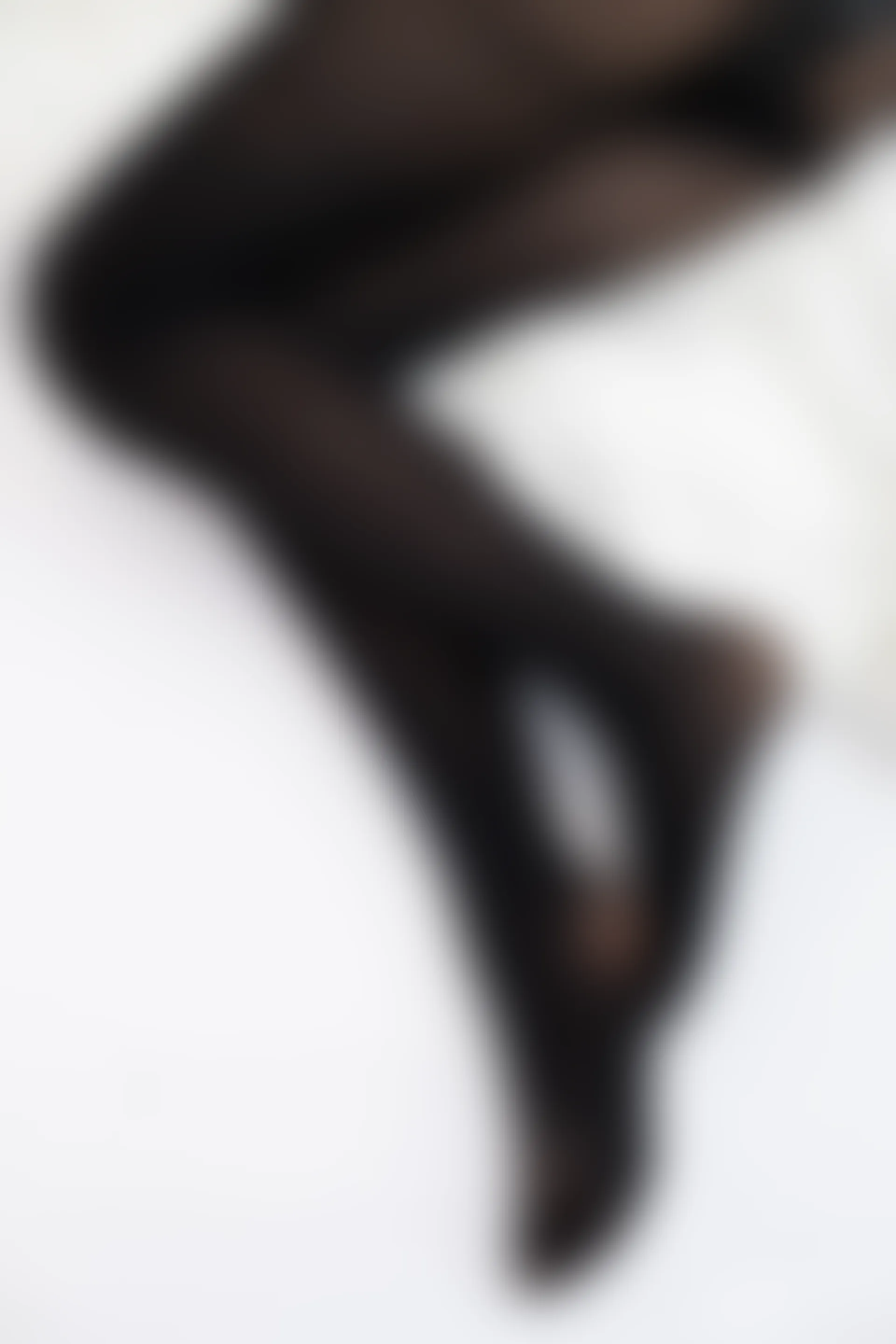 爱花写真 ALPHA-017 [217P-2.52G]—— 标签：森萝财团, 爱花写真, 美腿, 美足, 黑丝