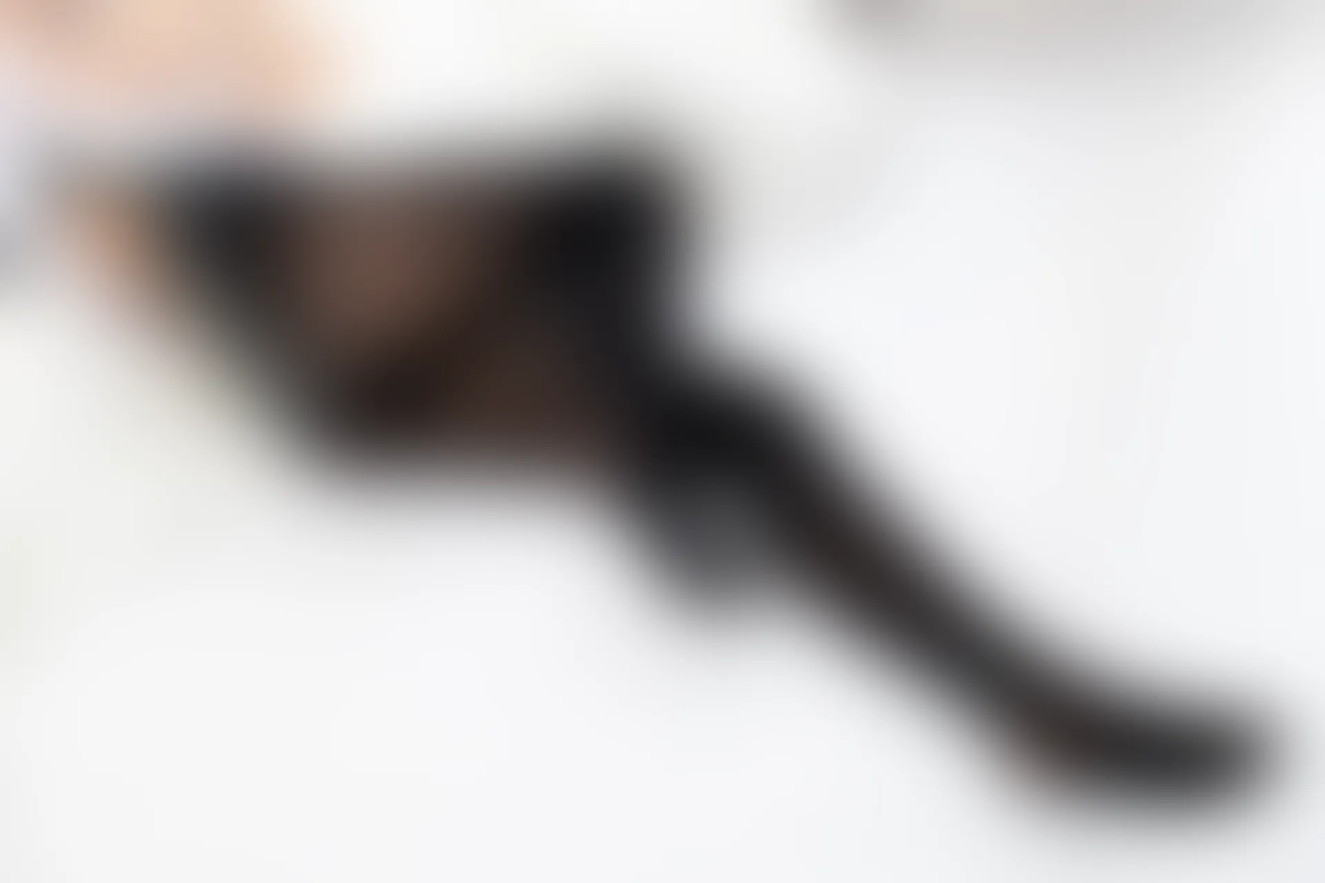 爱花写真 ALPHA-017 [217P-2.52G]—— 标签：森萝财团, 爱花写真, 美腿, 美足, 黑丝