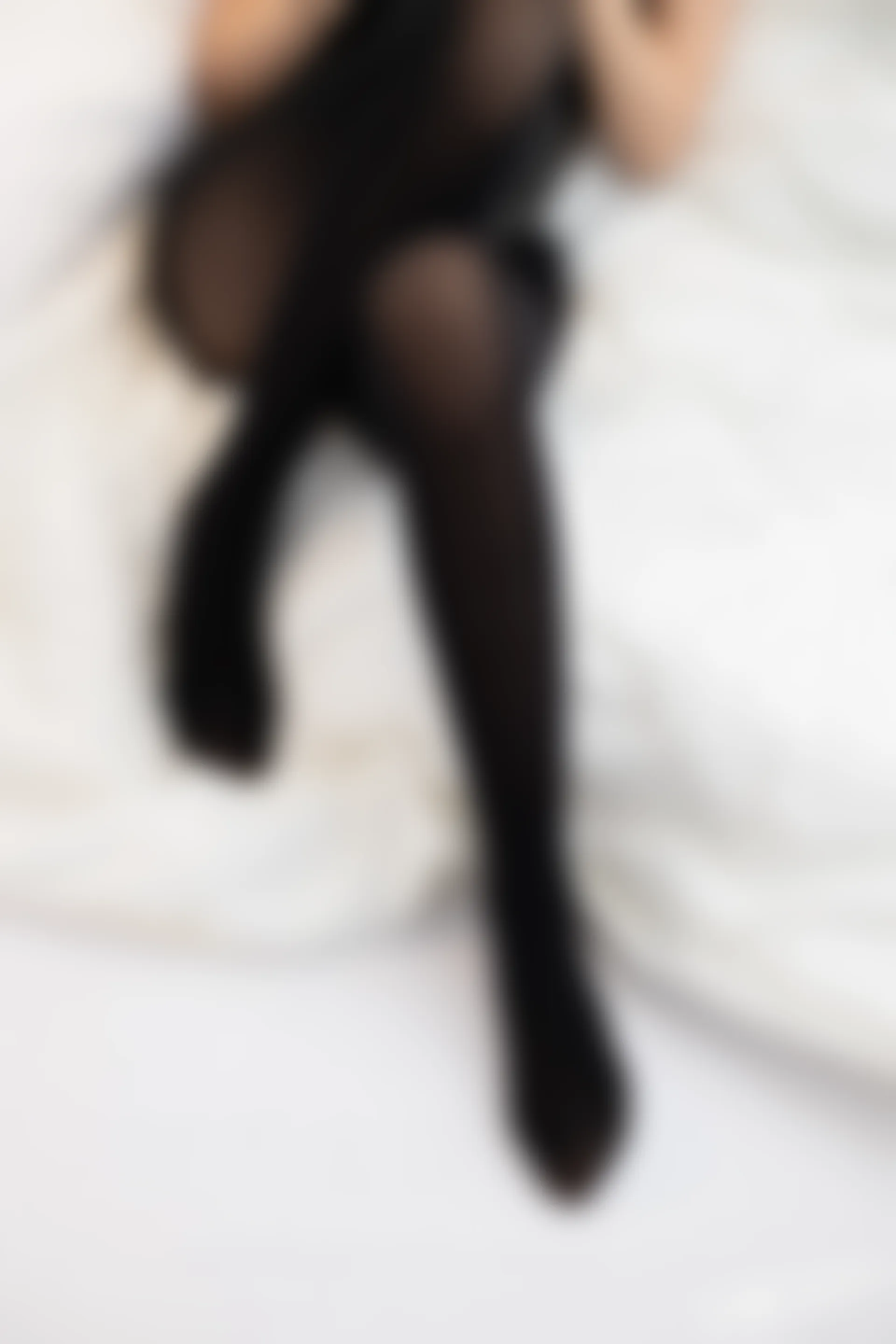 爱花写真 ALPHA-017 [217P-2.52G]—— 标签：森萝财团, 爱花写真, 美腿, 美足, 黑丝