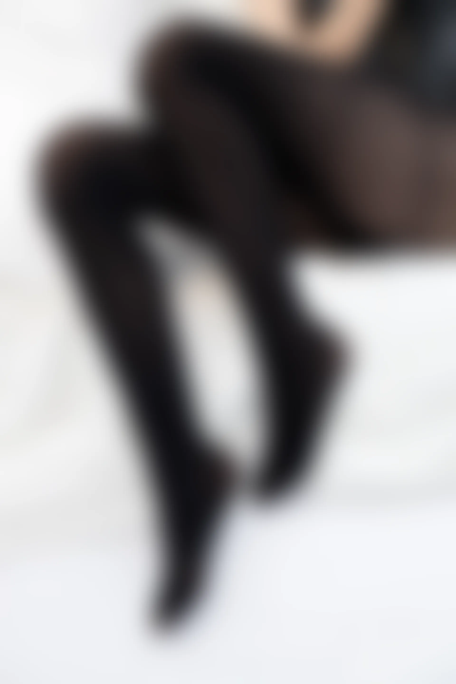 爱花写真 ALPHA-017 [217P-2.52G]—— 标签：森萝财团, 爱花写真, 美腿, 美足, 黑丝