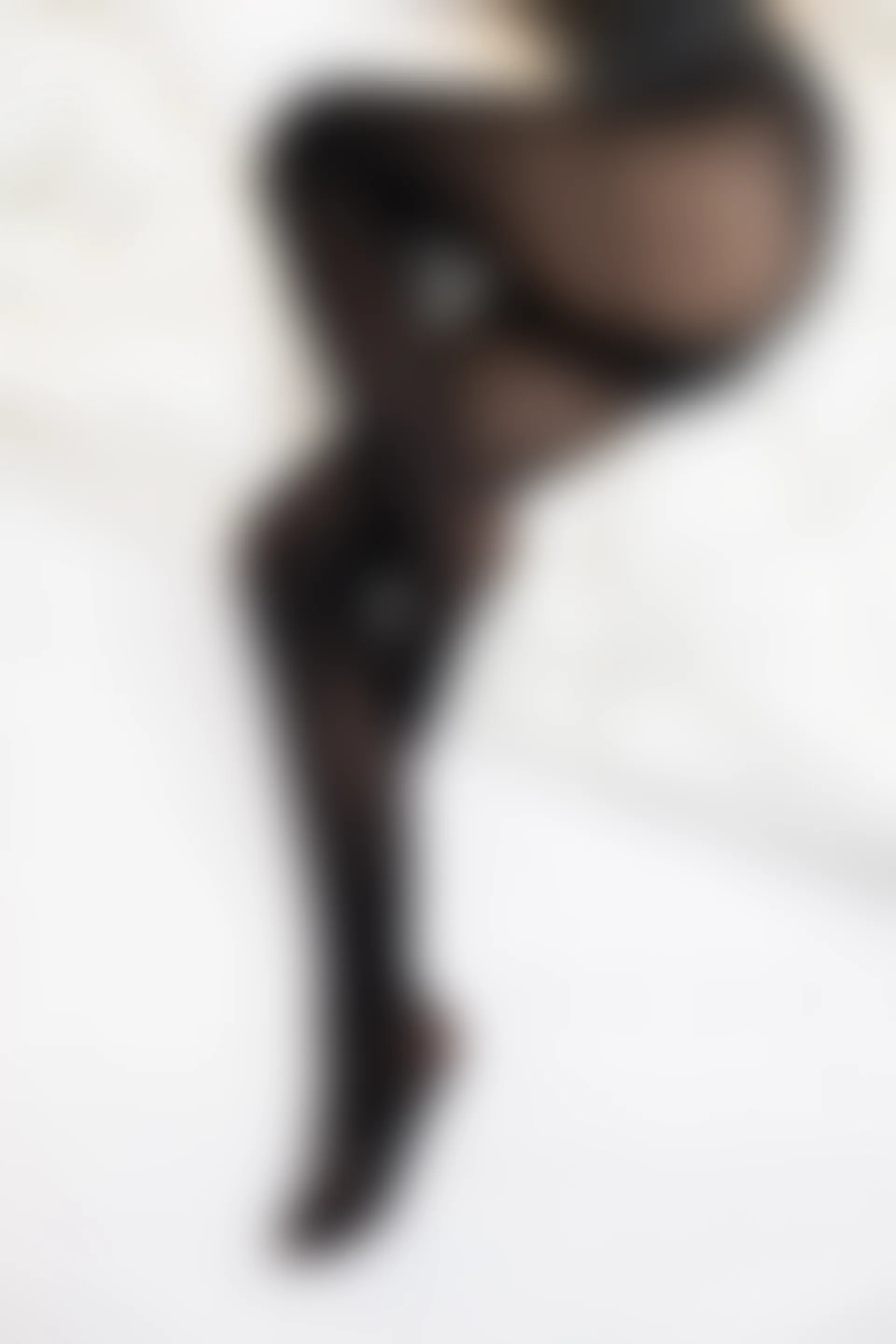 爱花写真 ALPHA-017 [217P-2.52G]—— 标签：森萝财团, 爱花写真, 美腿, 美足, 黑丝