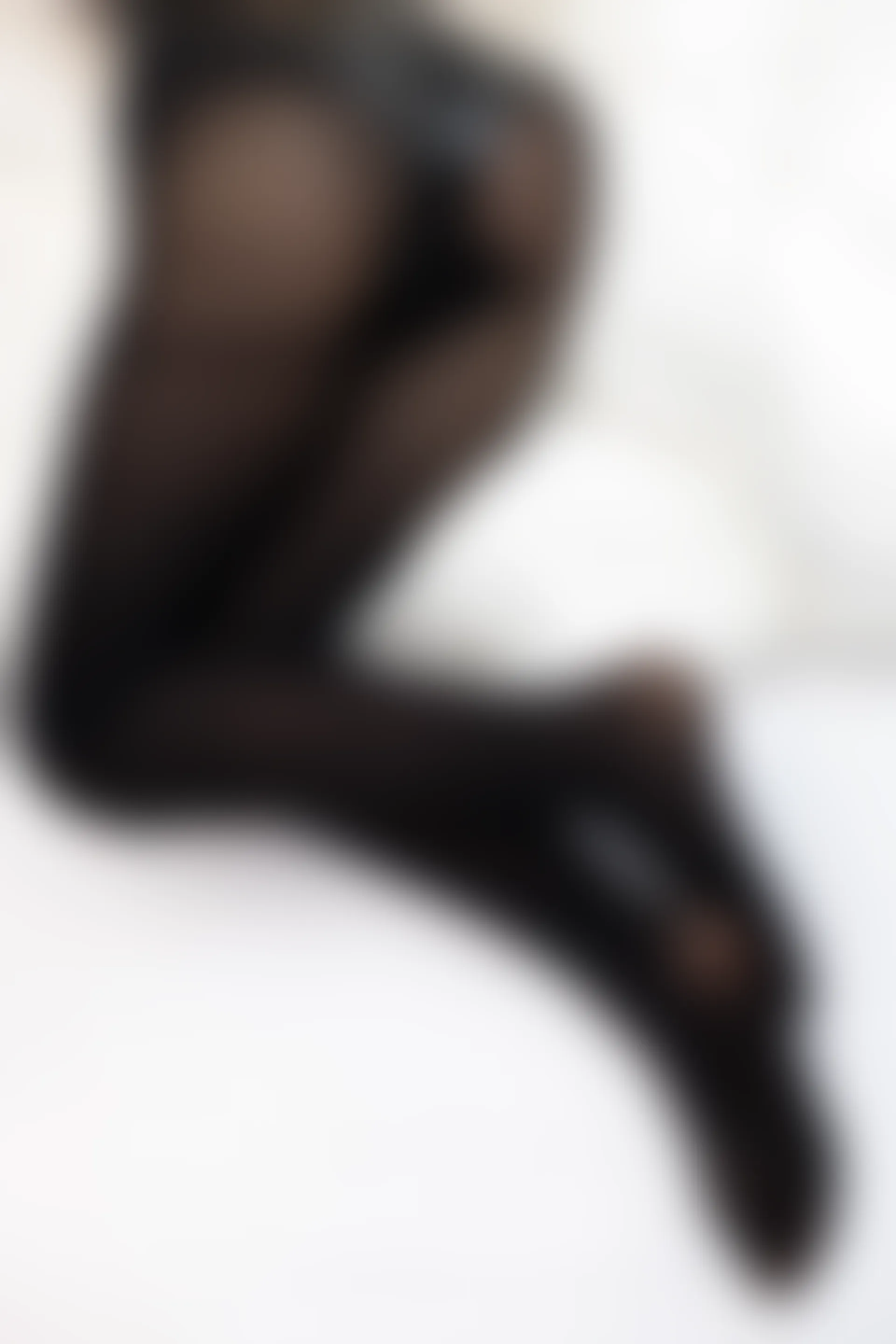 爱花写真 ALPHA-017 [217P-2.52G]—— 标签：森萝财团, 爱花写真, 美腿, 美足, 黑丝