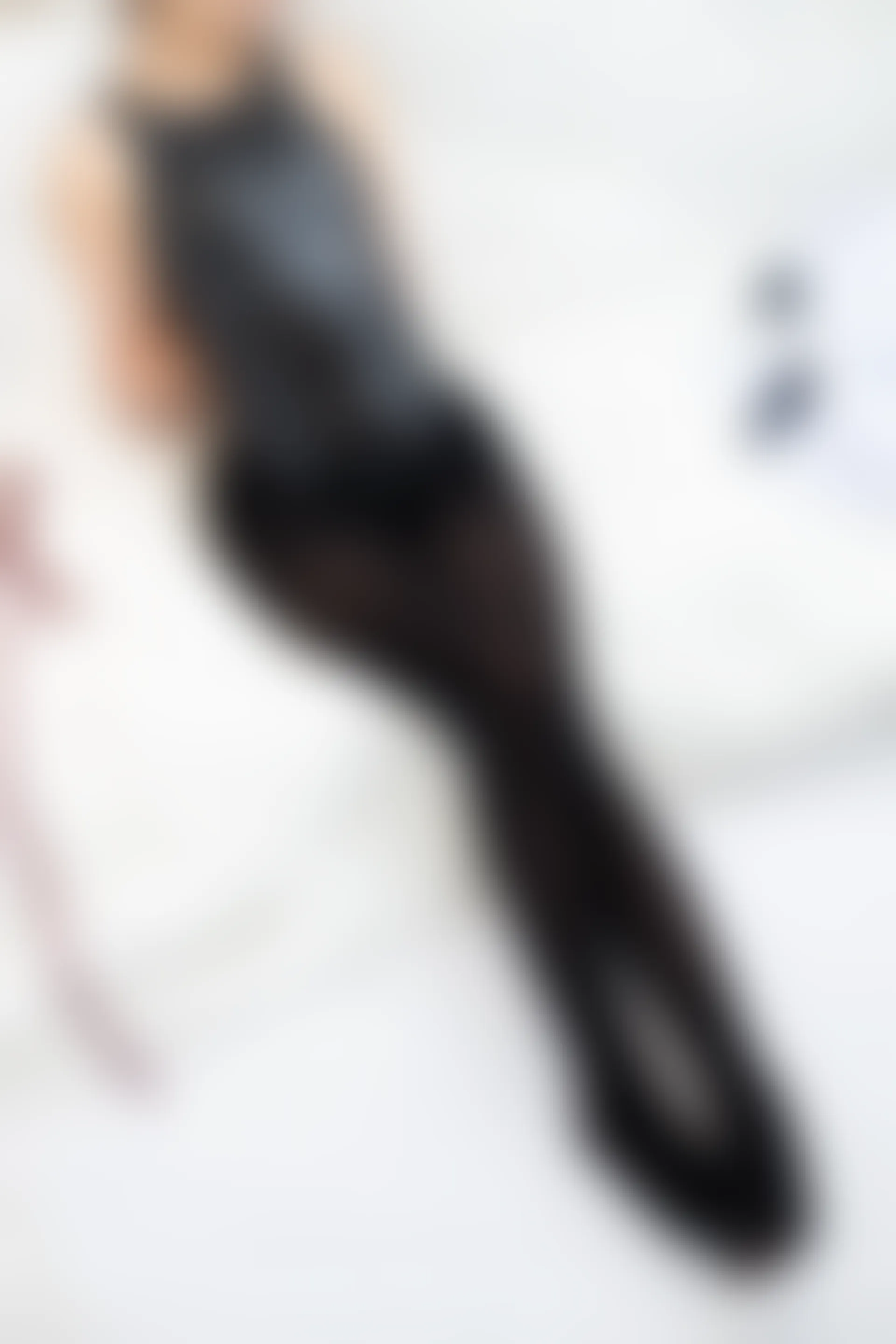 爱花写真 ALPHA-017 [217P-2.52G]—— 标签：森萝财团, 爱花写真, 美腿, 美足, 黑丝