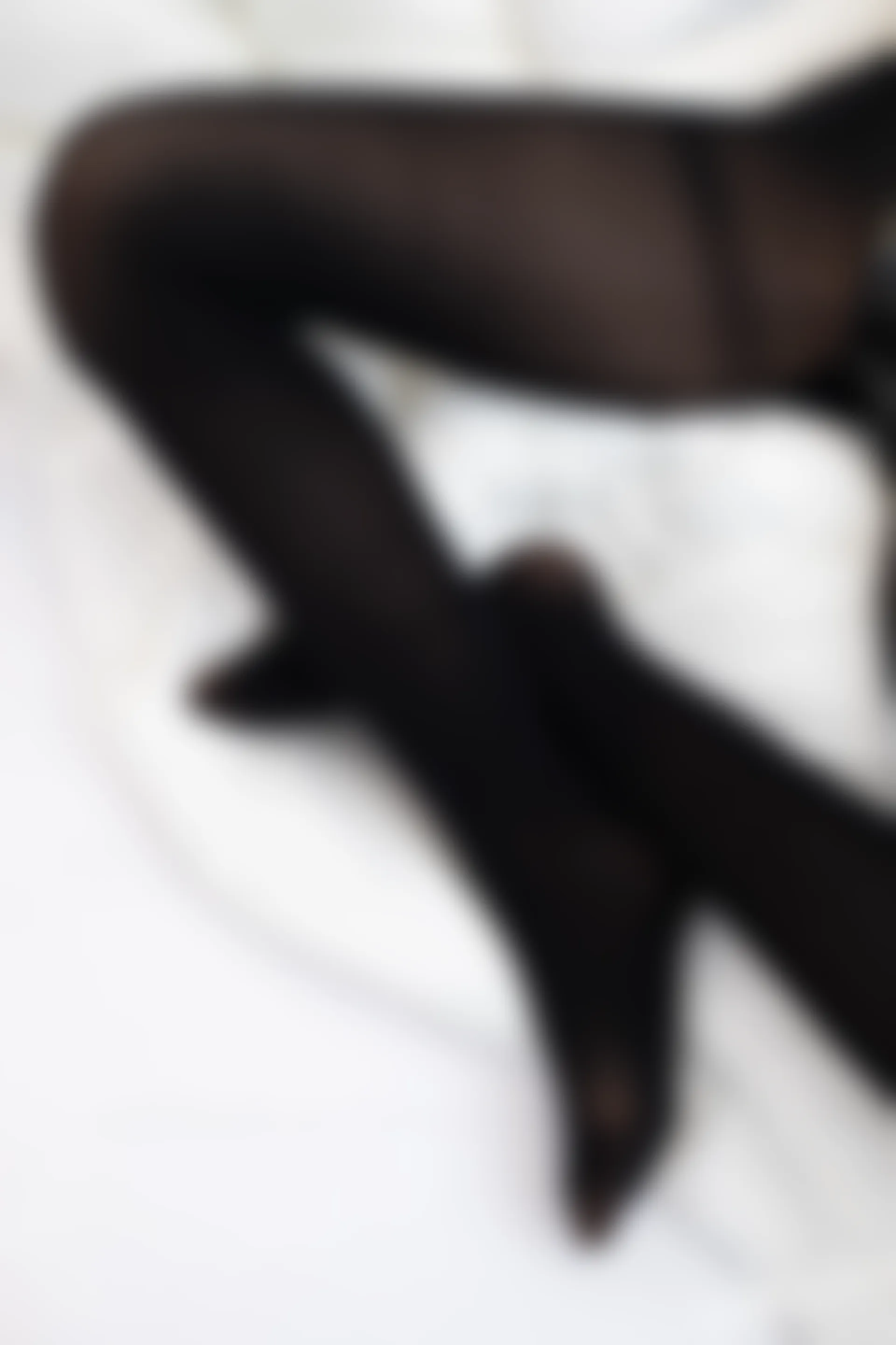 爱花写真 ALPHA-017 [217P-2.52G]—— 标签：森萝财团, 爱花写真, 美腿, 美足, 黑丝