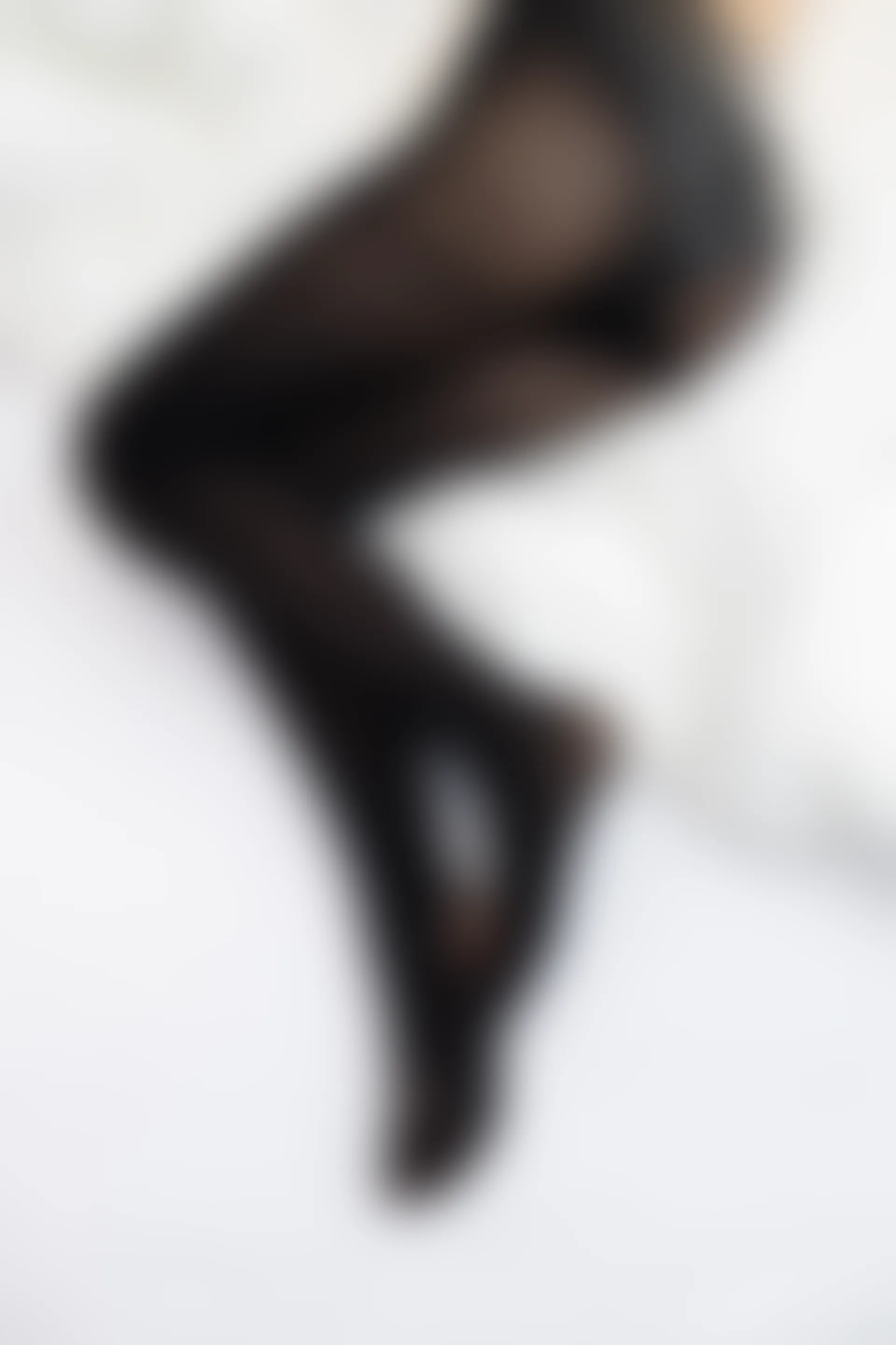 爱花写真 ALPHA-017 [217P-2.52G]—— 标签：森萝财团, 爱花写真, 美腿, 美足, 黑丝