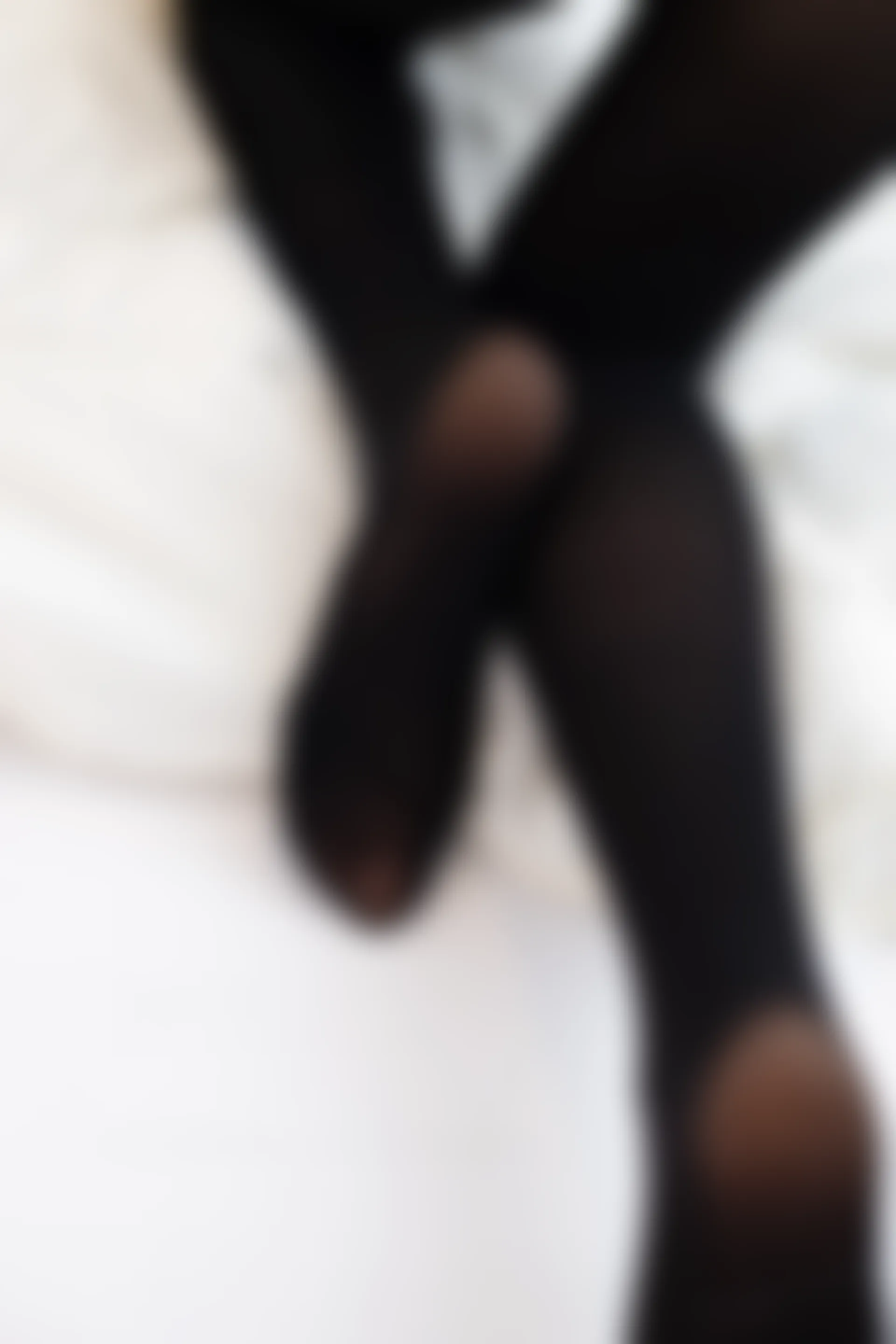 爱花写真 ALPHA-017 [217P-2.52G]—— 标签：森萝财团, 爱花写真, 美腿, 美足, 黑丝