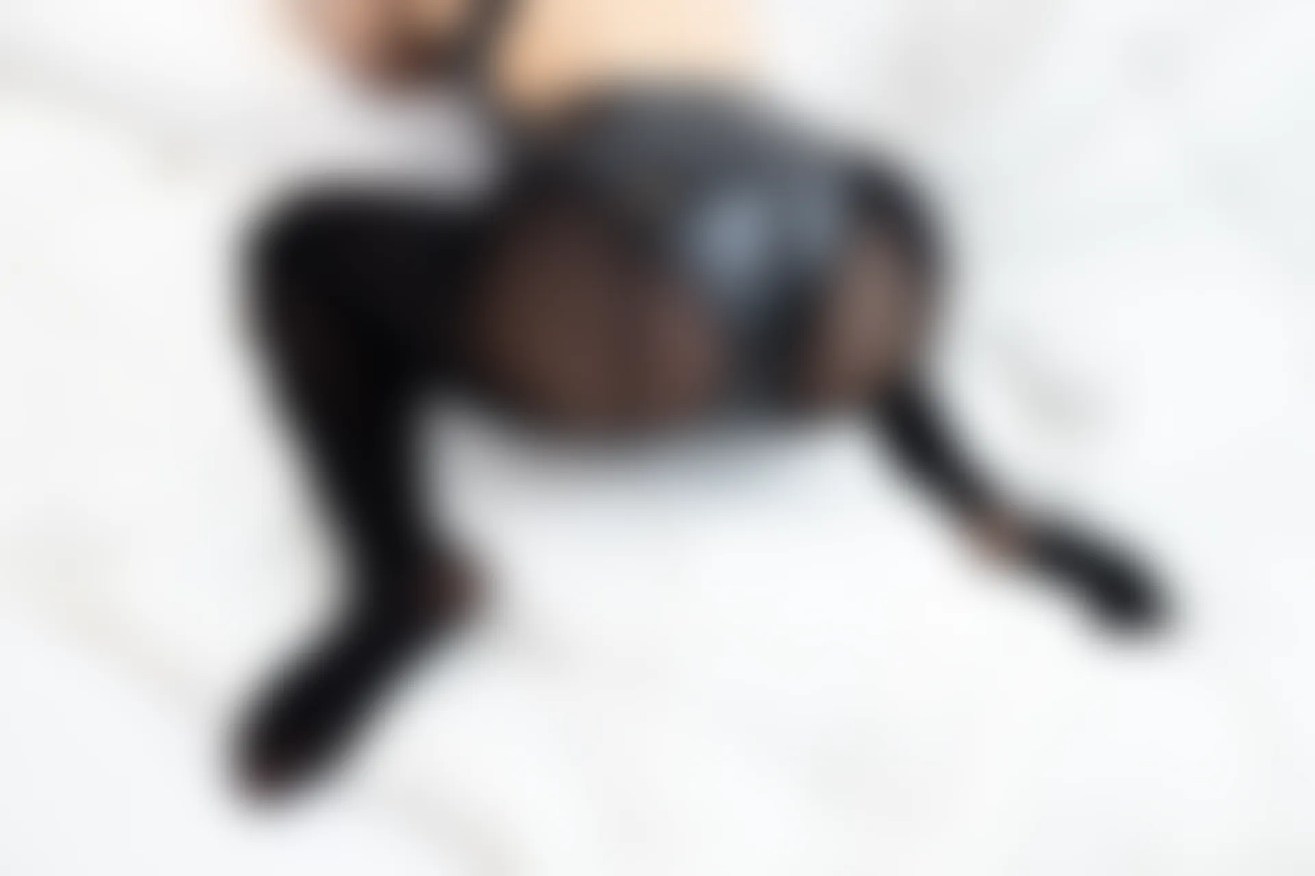 爱花写真 ALPHA-017 [217P-2.52G]—— 标签：森萝财团, 爱花写真, 美腿, 美足, 黑丝