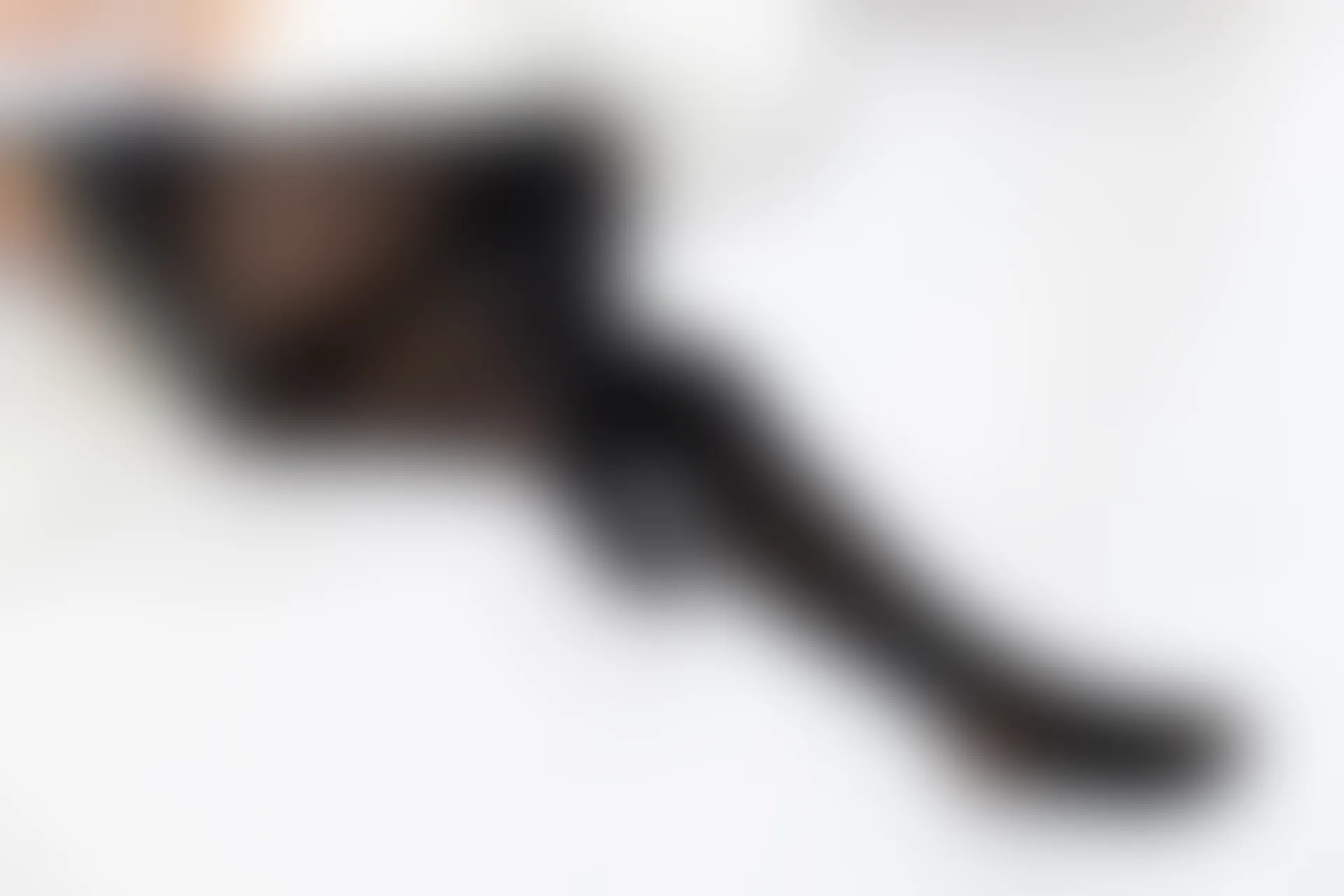 爱花写真 ALPHA-017 [217P-2.52G]—— 标签：森萝财团, 爱花写真, 美腿, 美足, 黑丝