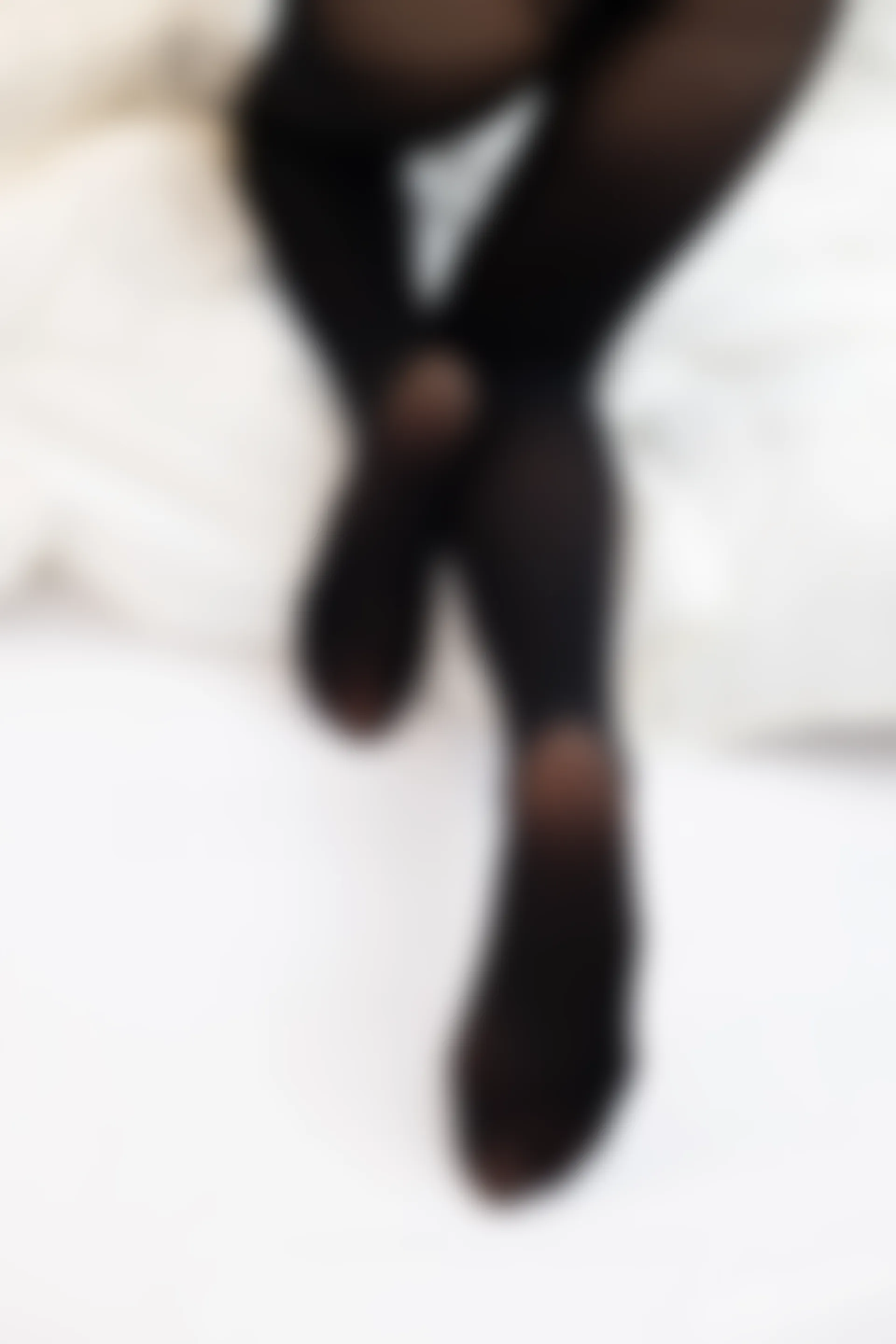 爱花写真 ALPHA-017 [217P-2.52G]—— 标签：森萝财团, 爱花写真, 美腿, 美足, 黑丝