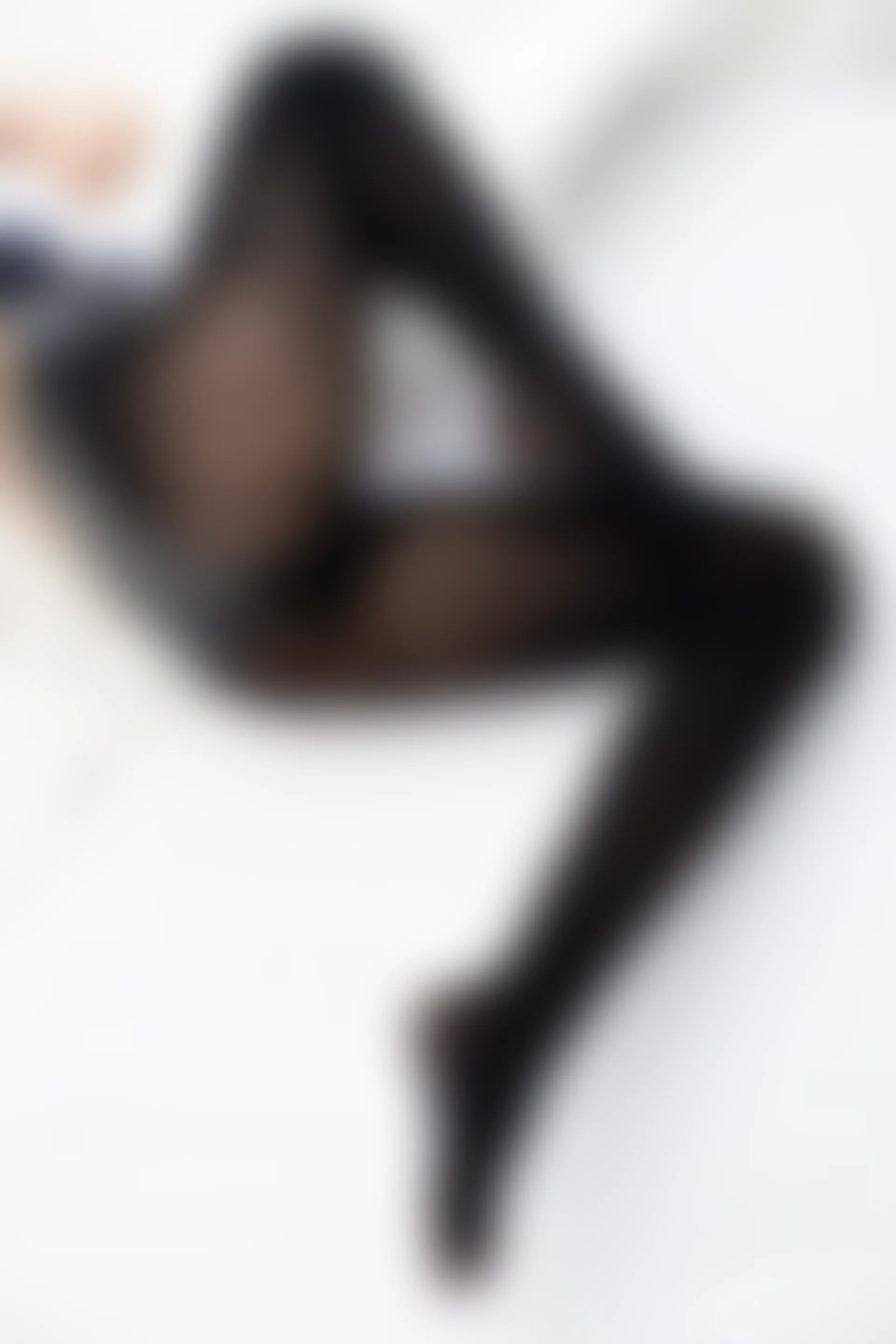 爱花写真 ALPHA-017 [217P-2.52G]—— 标签：森萝财团, 爱花写真, 美腿, 美足, 黑丝