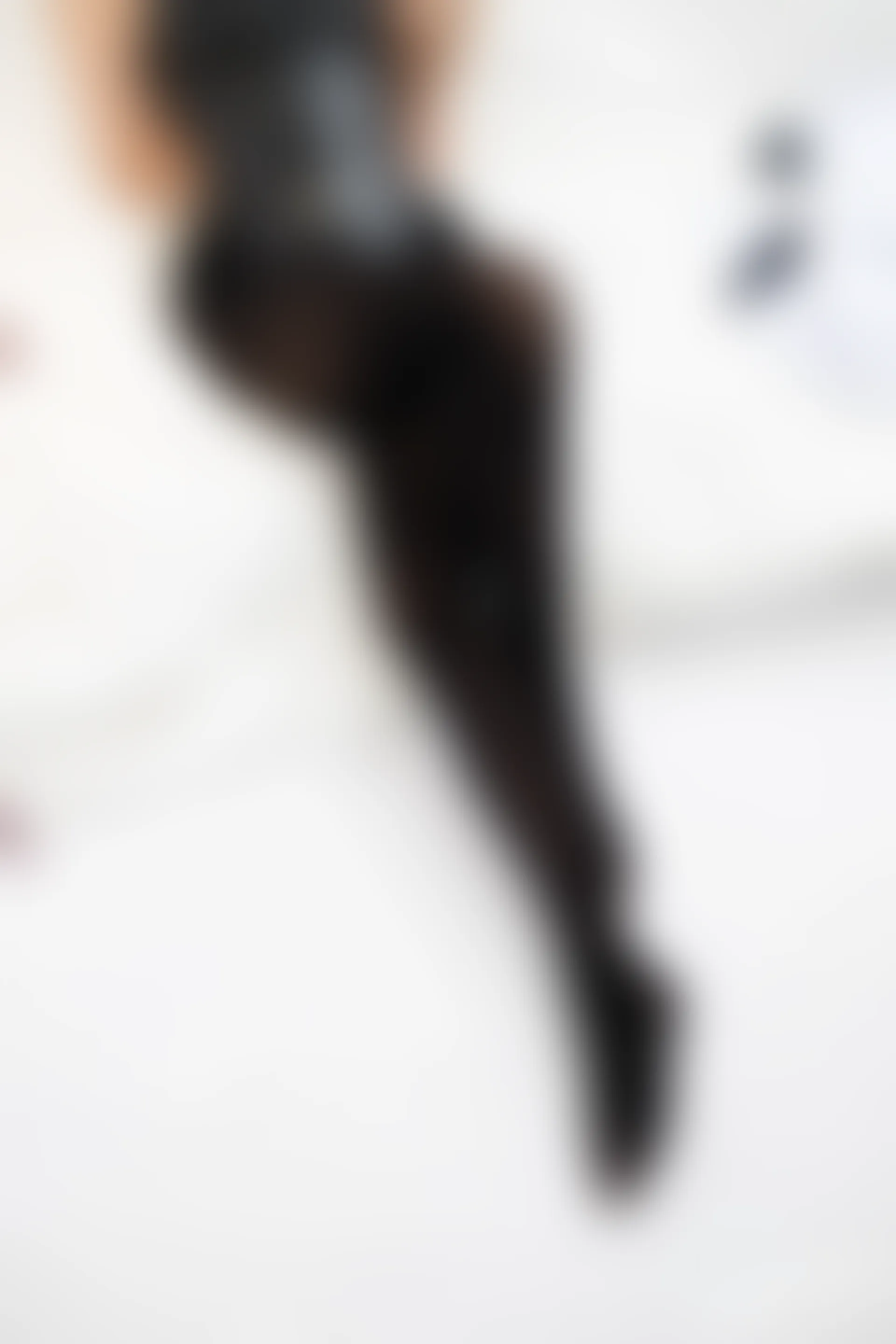 爱花写真 ALPHA-017 [217P-2.52G]—— 标签：森萝财团, 爱花写真, 美腿, 美足, 黑丝